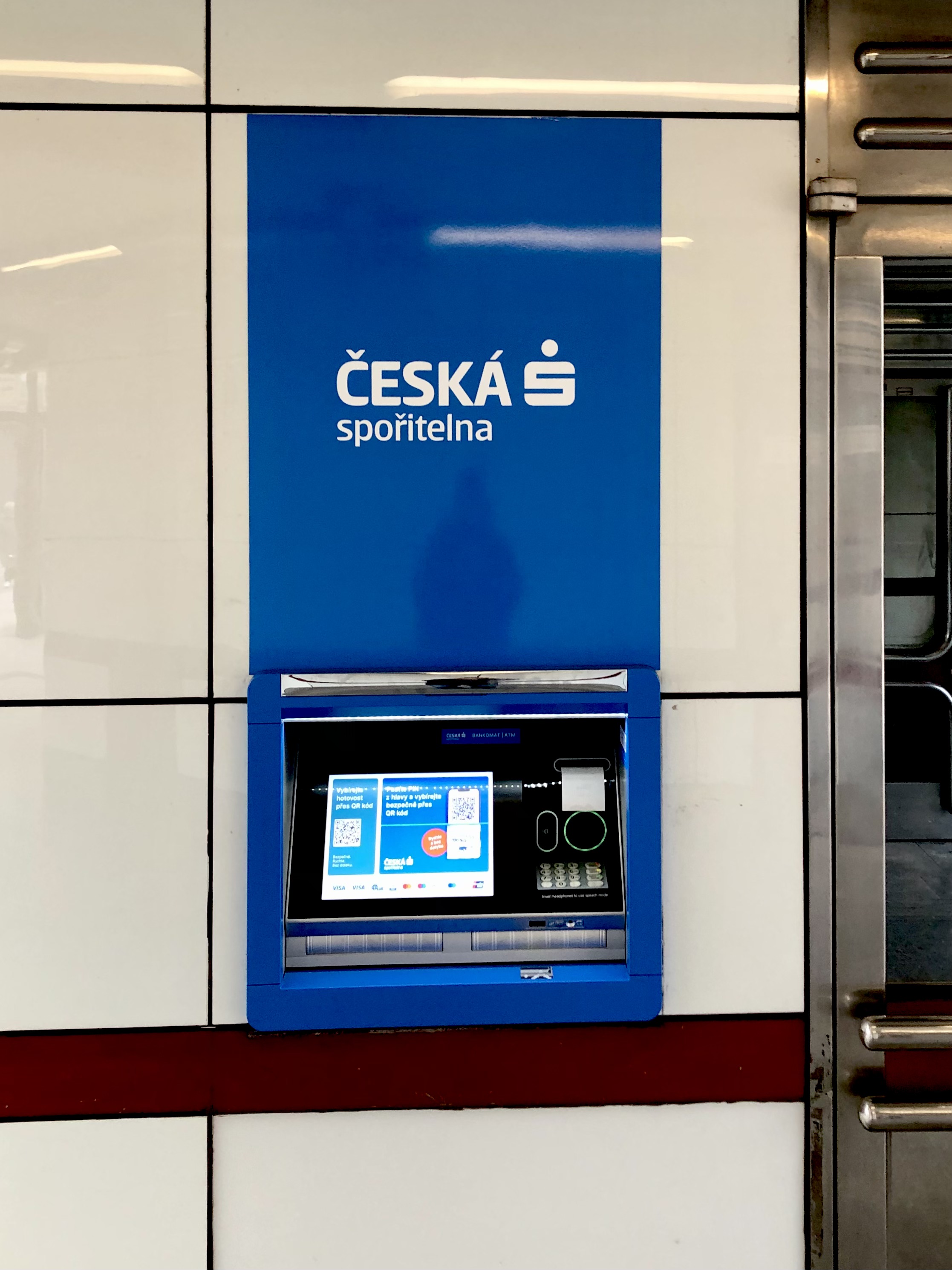 Bankomat České spořitelny foto 2