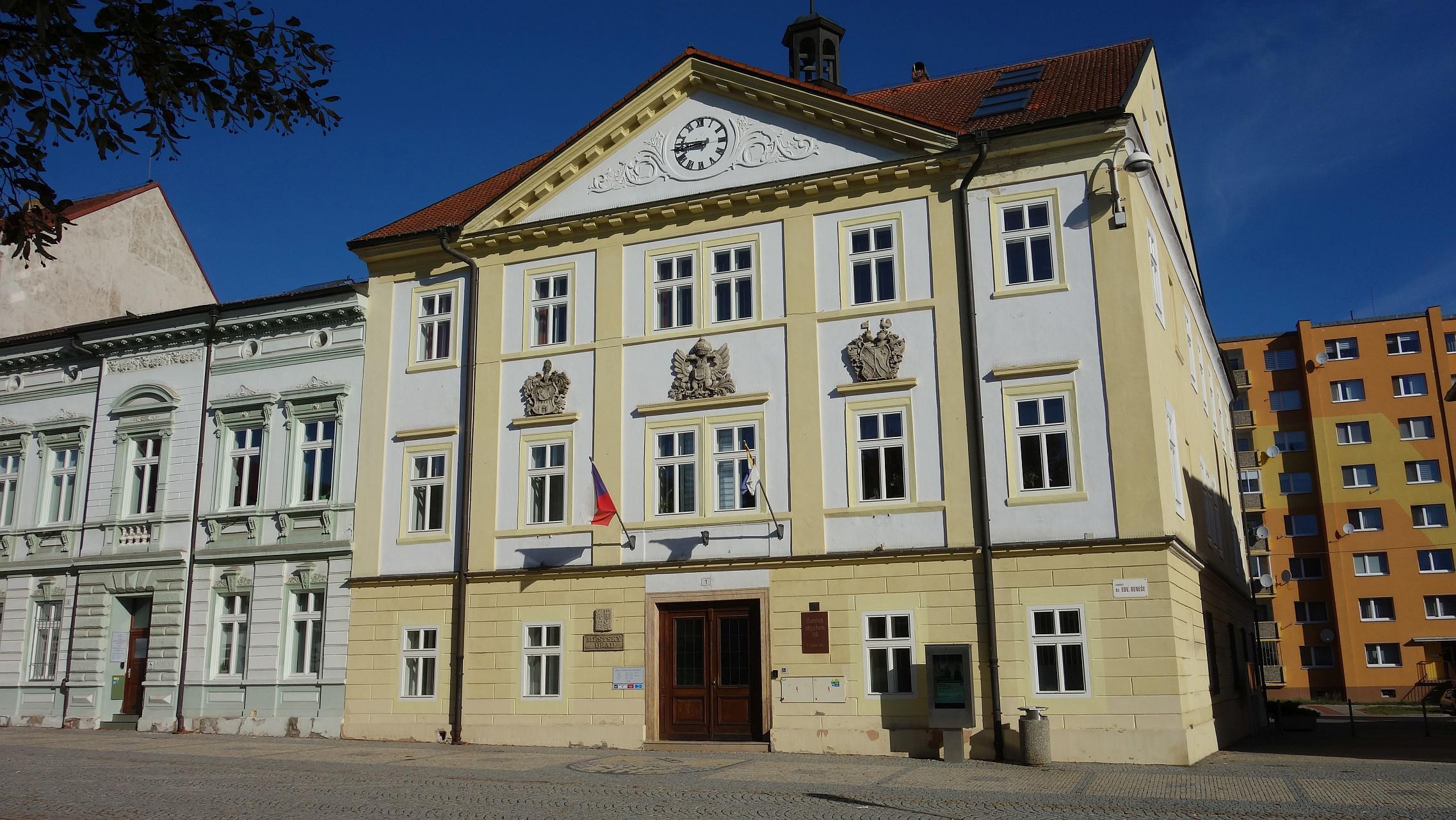 Jirkov - městský úřad foto 6