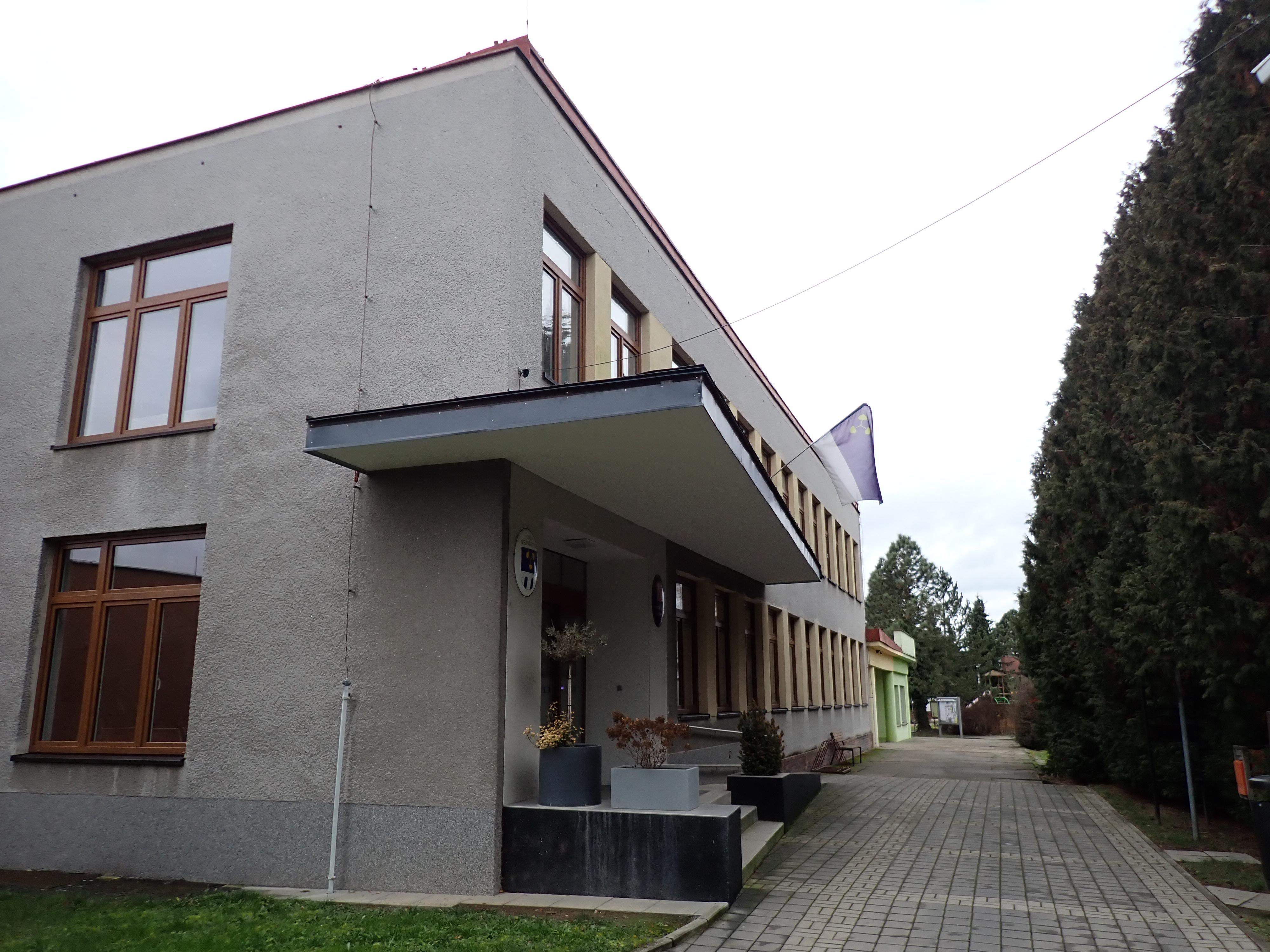 Nezvěstice - obecní úřad foto 4