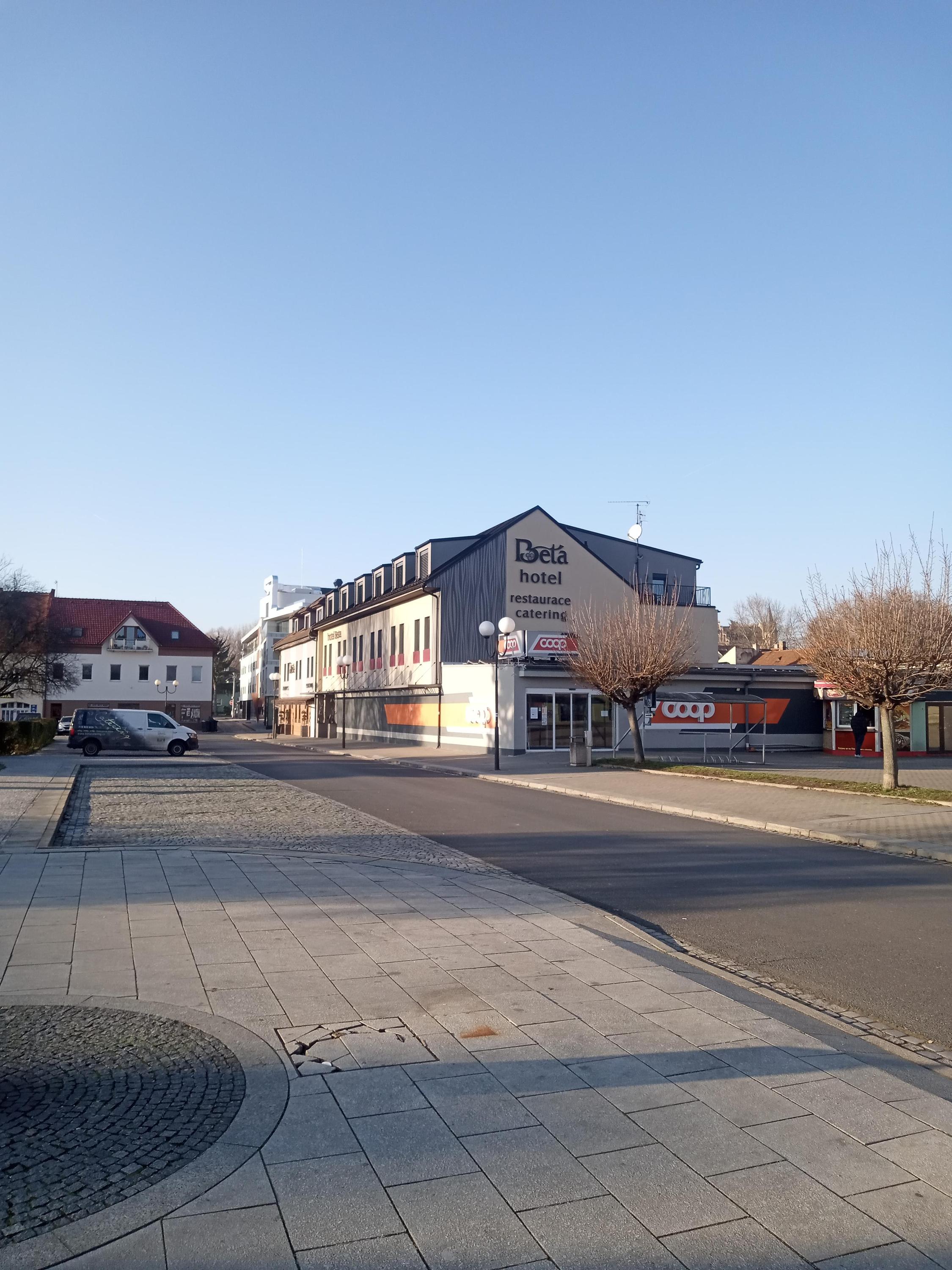 Jednota, spotřební družstvo v Hodoníně - COOP foto 6