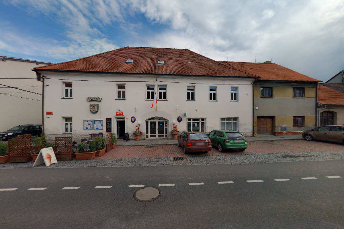 Cerhovice - úřad městyse foto 5