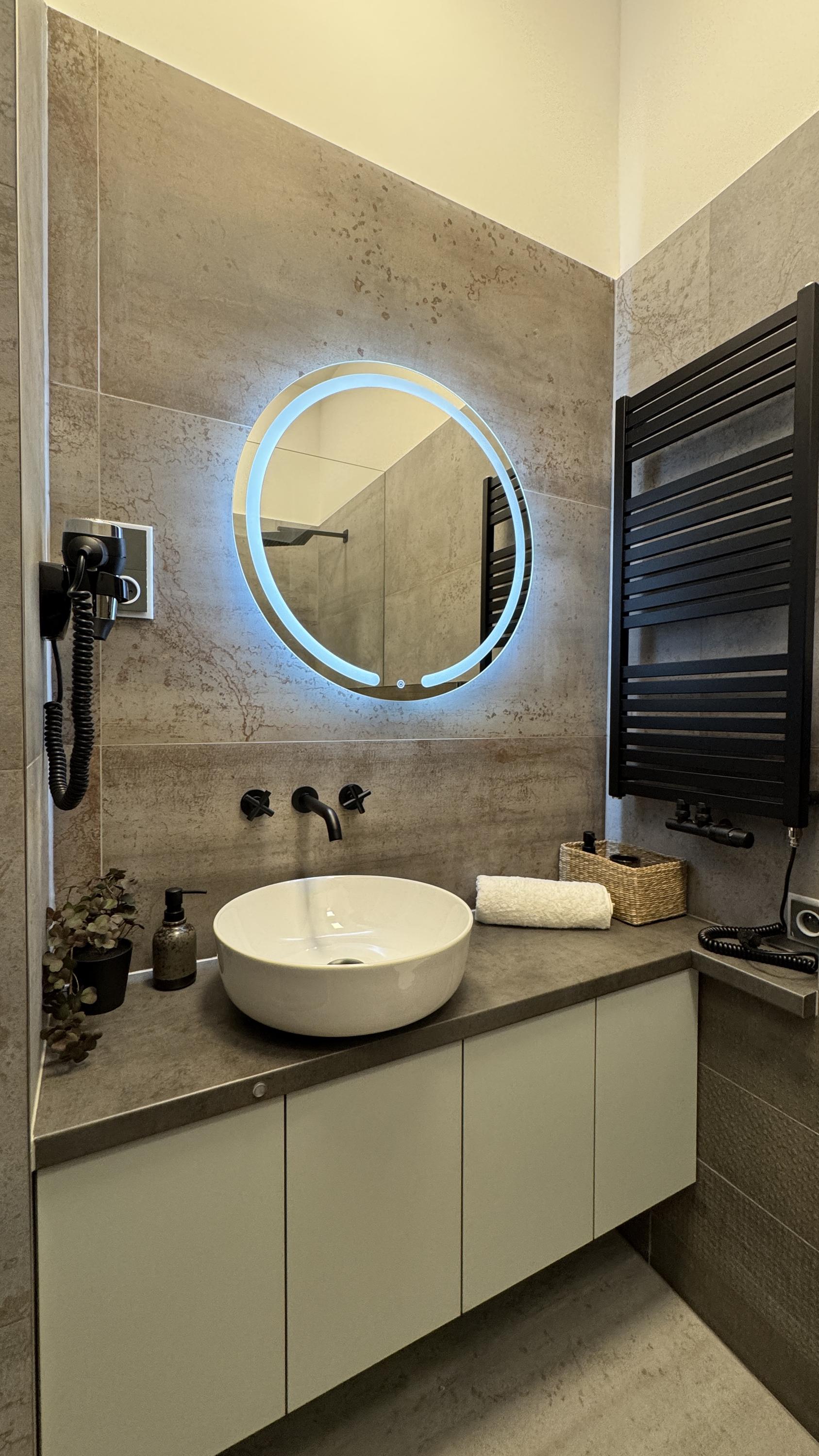 Ubytování ve vodárenské věži - navezi.cz foto 5