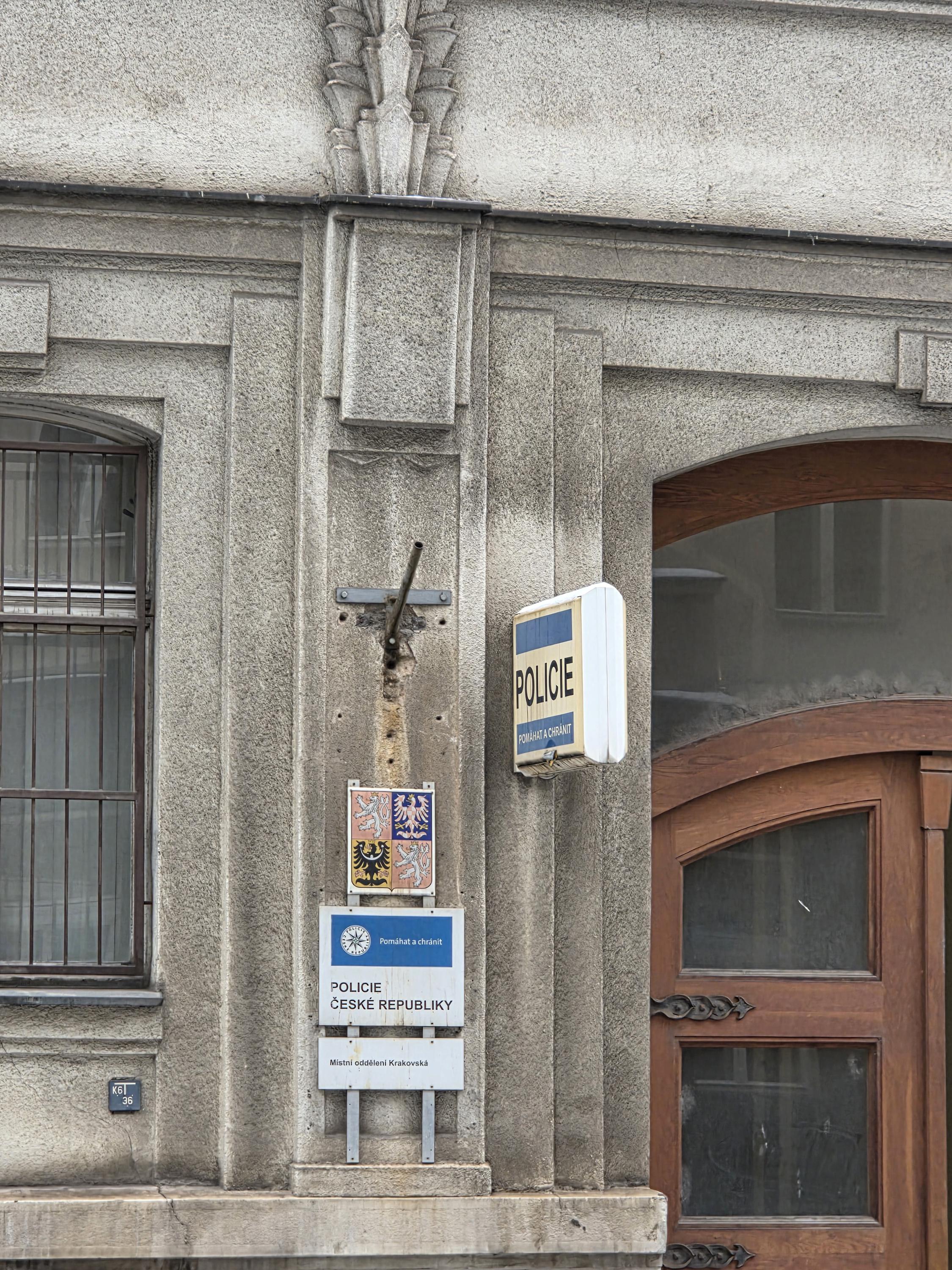 Policie ČR - Místní oddělení Krakovská foto 5