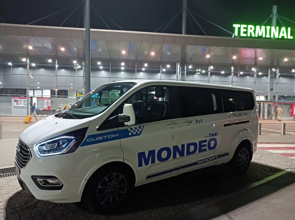 Mega taxi pro 7 cestujících.Objednávky priorita.