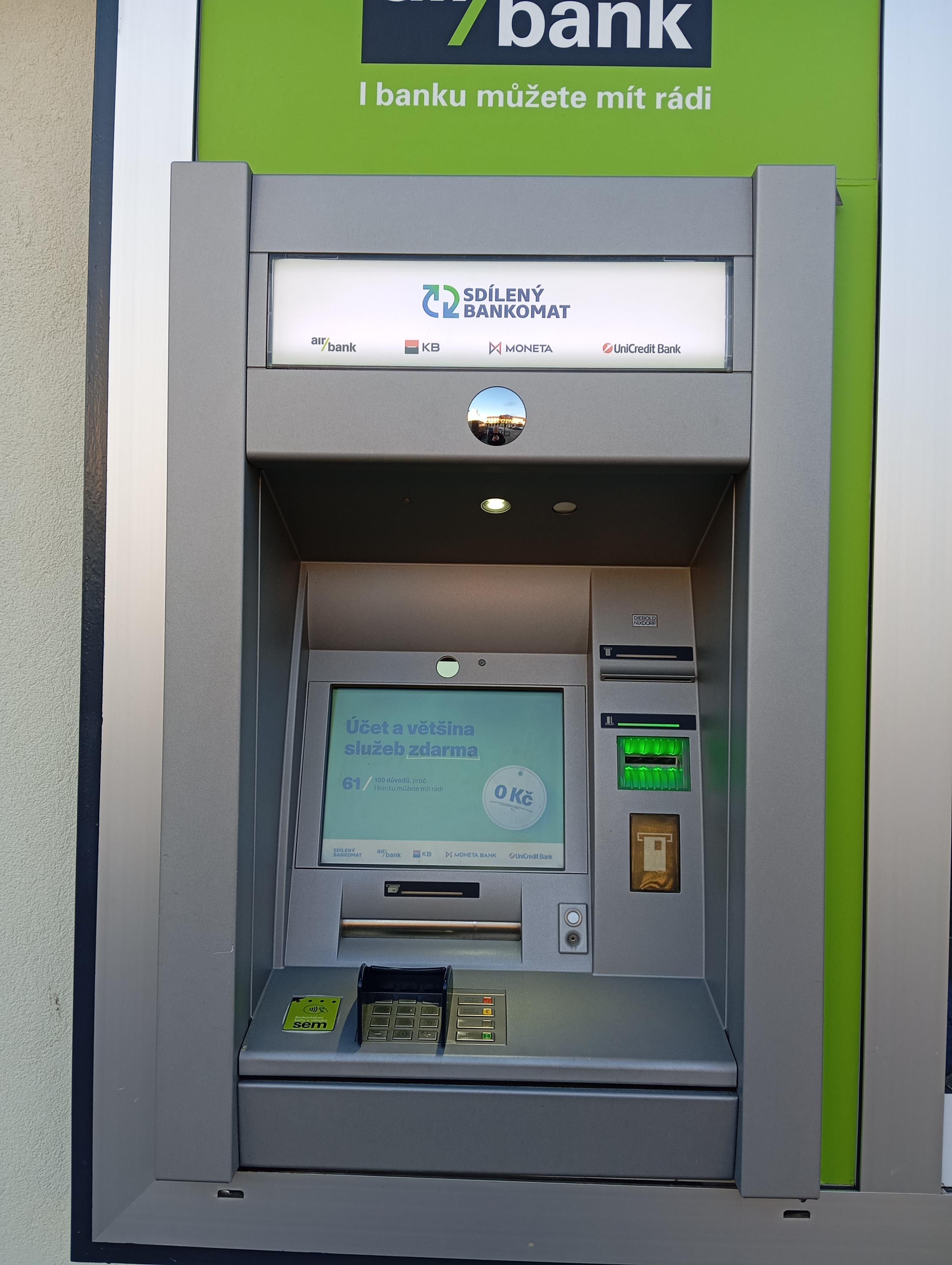 Bankomat Air Bank foto 2