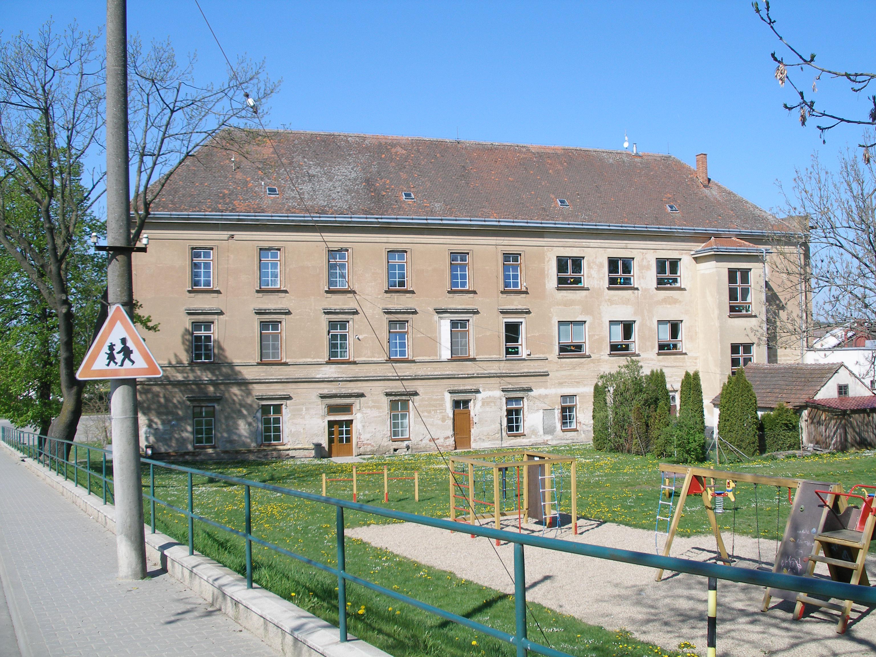 Základní škola a mateřská škola Lesonice, okr. Třebíč, příspěvková organizace foto 3