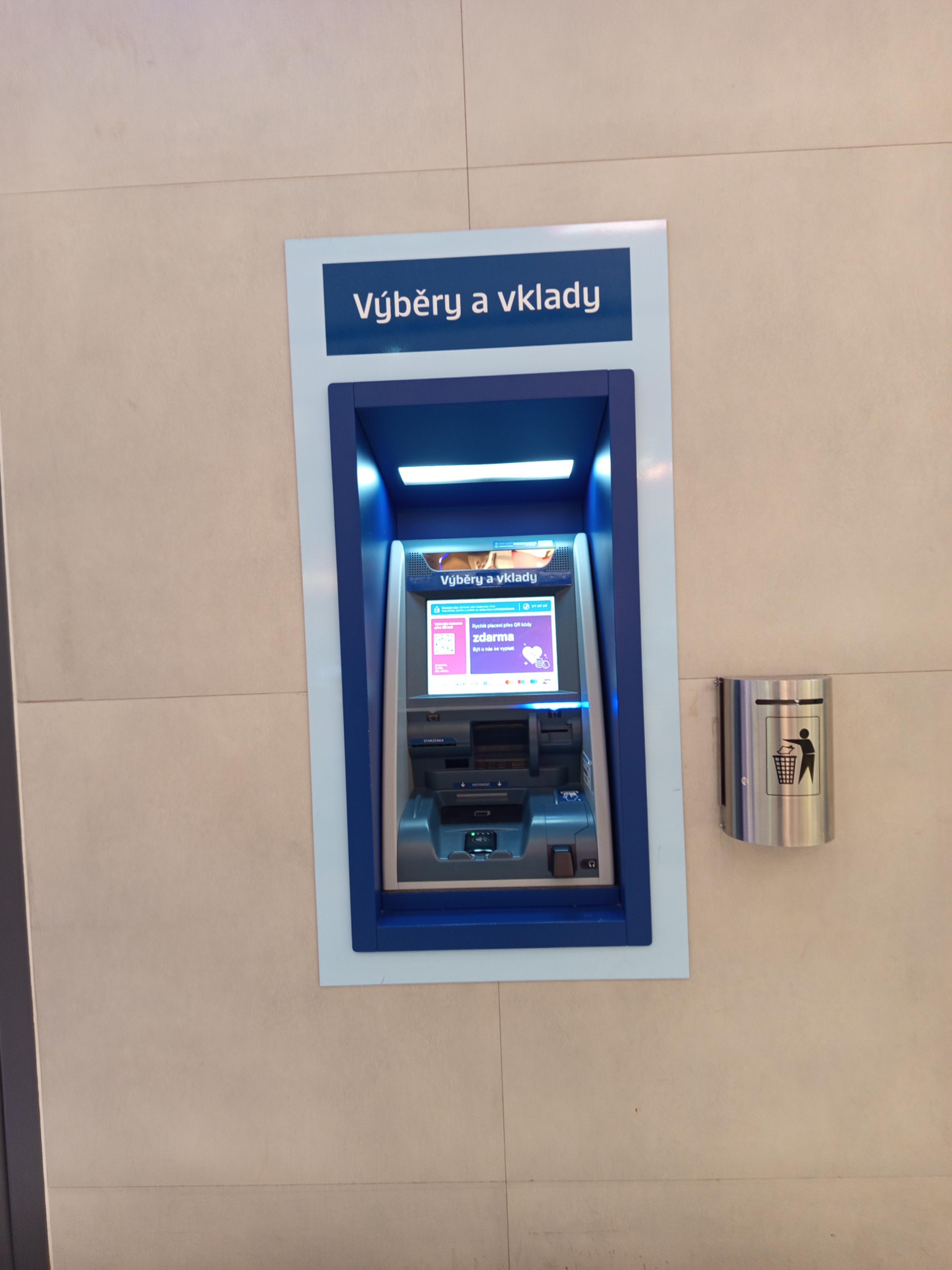 Bankomat České spořitelny foto 2