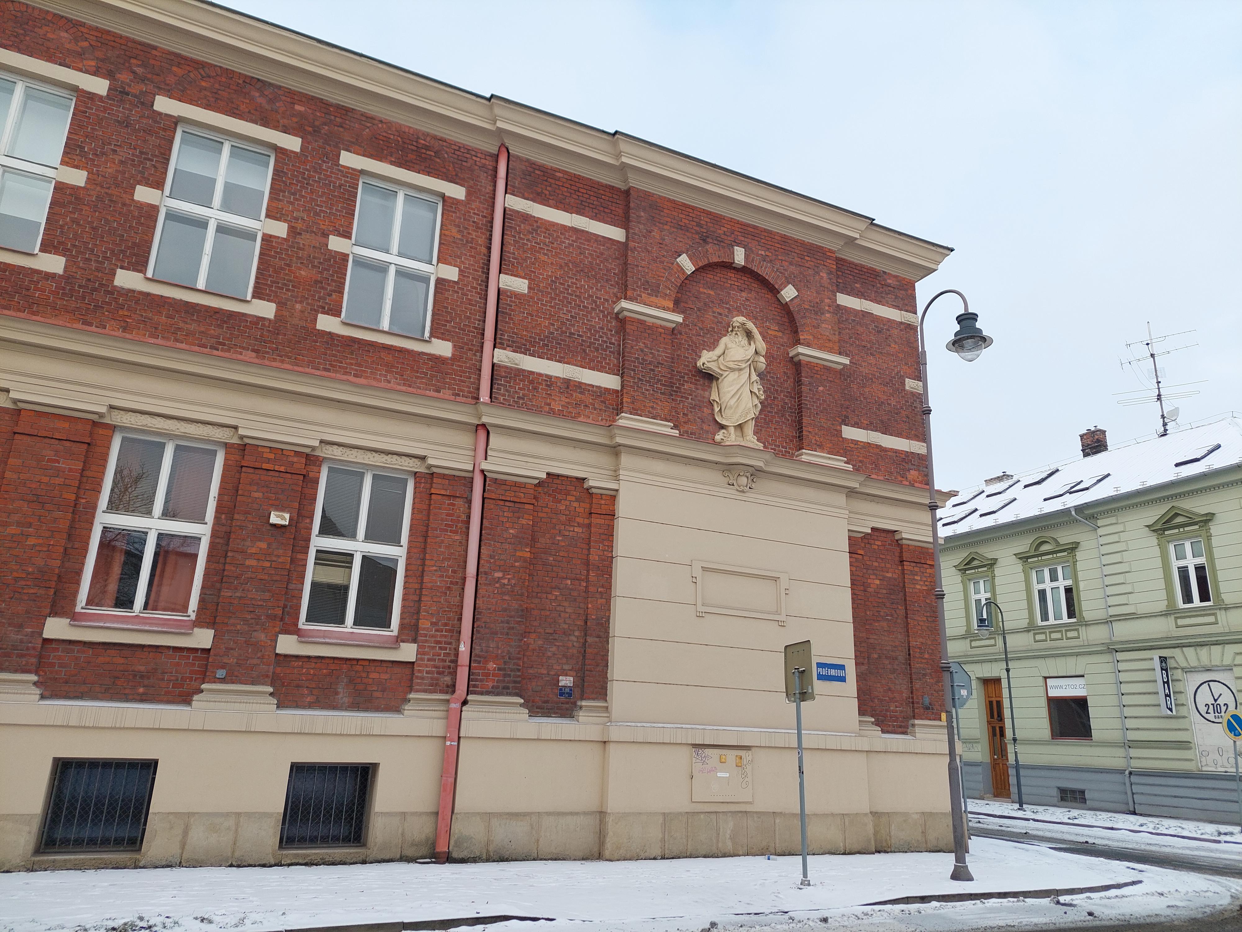 Střední umělecká škola Ostrava foto 3