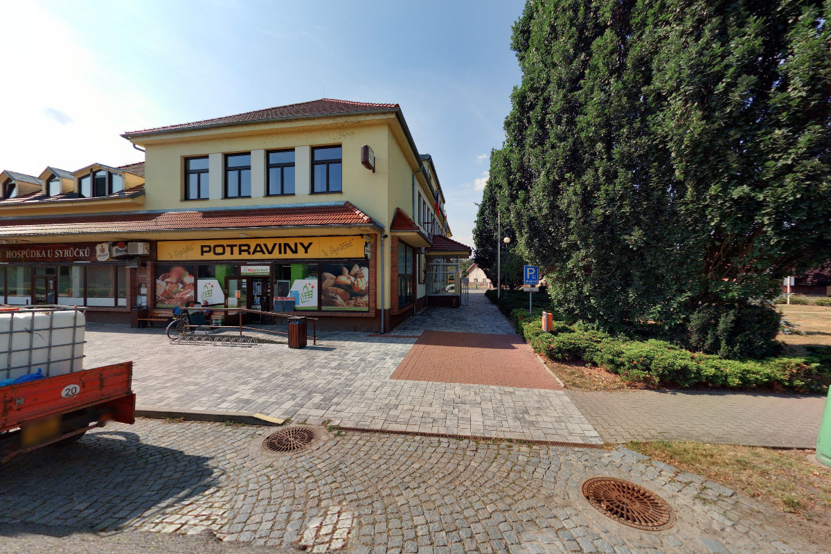 Čeperka - obecní úřad foto 4