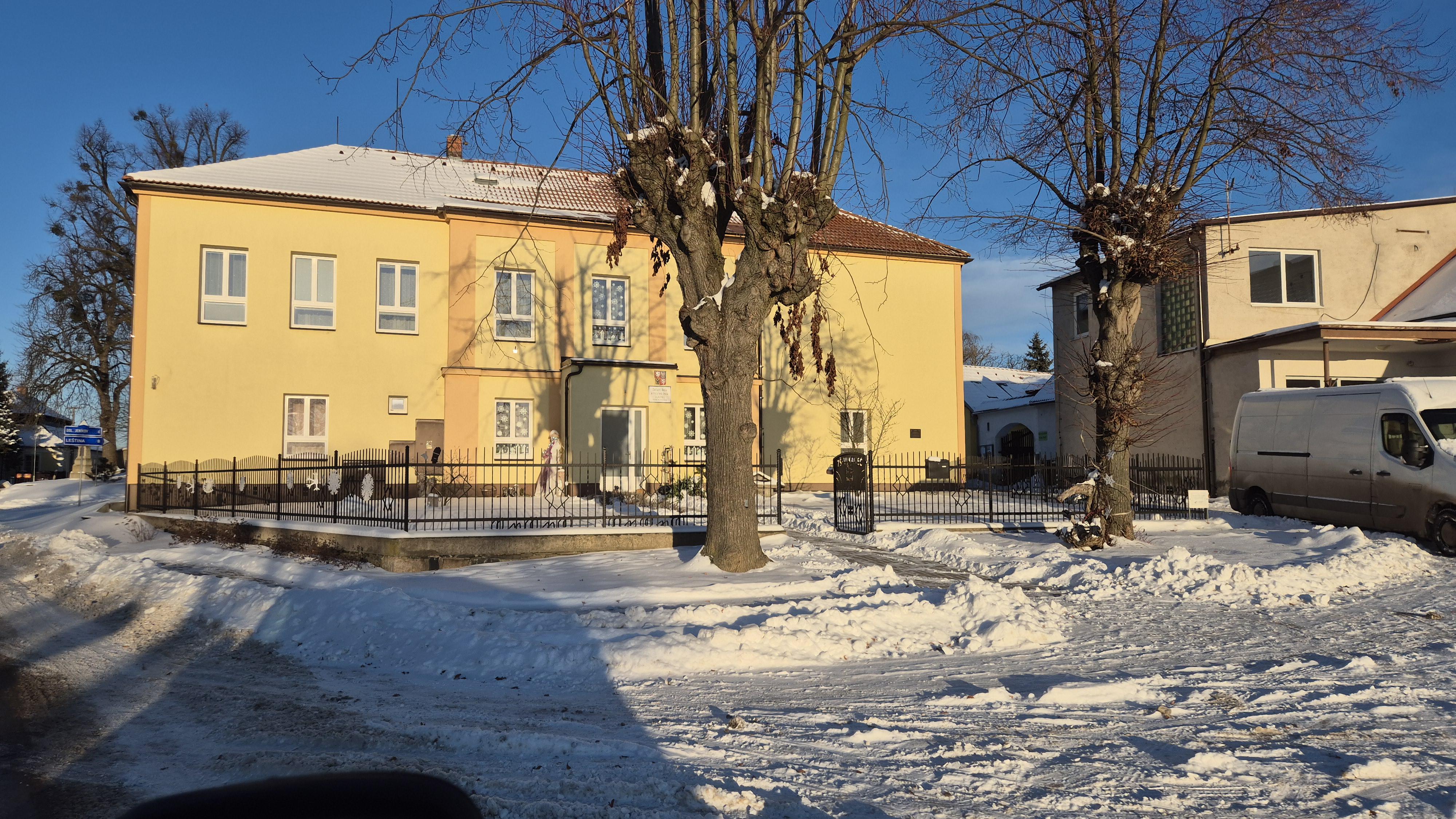 ZŠ a MŠ Vlkaneč foto 5