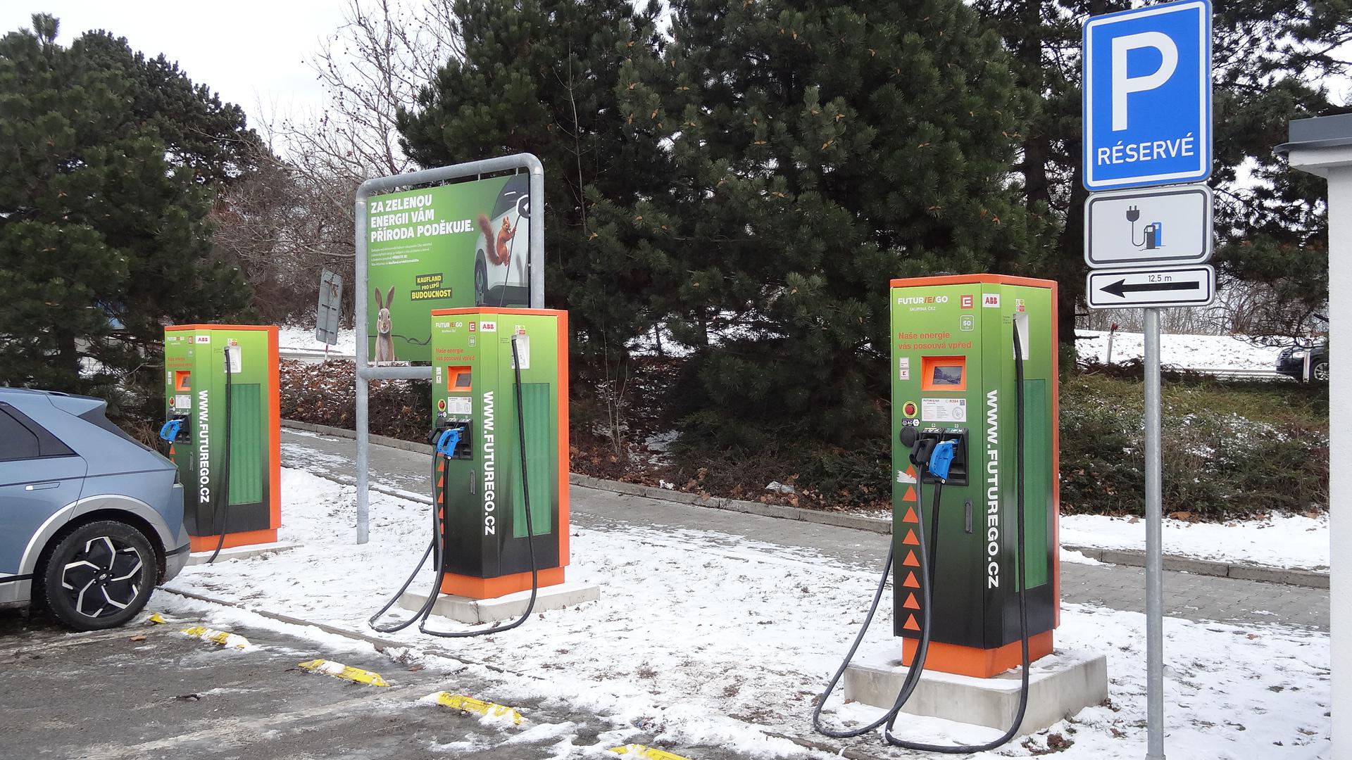 Nabíjecí stanice ČEZ