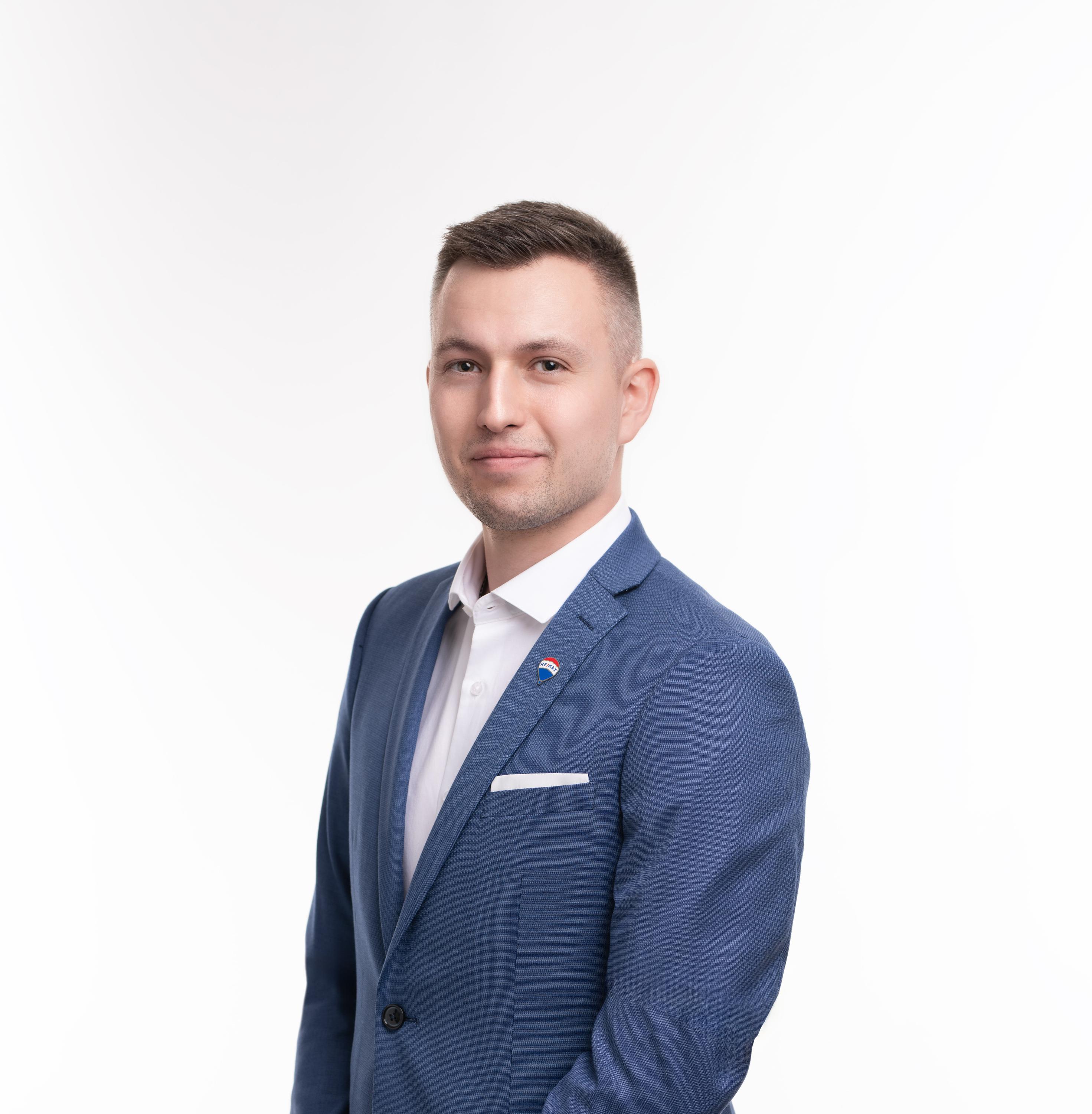 Lukáš Kulík realitní makléř foto 2