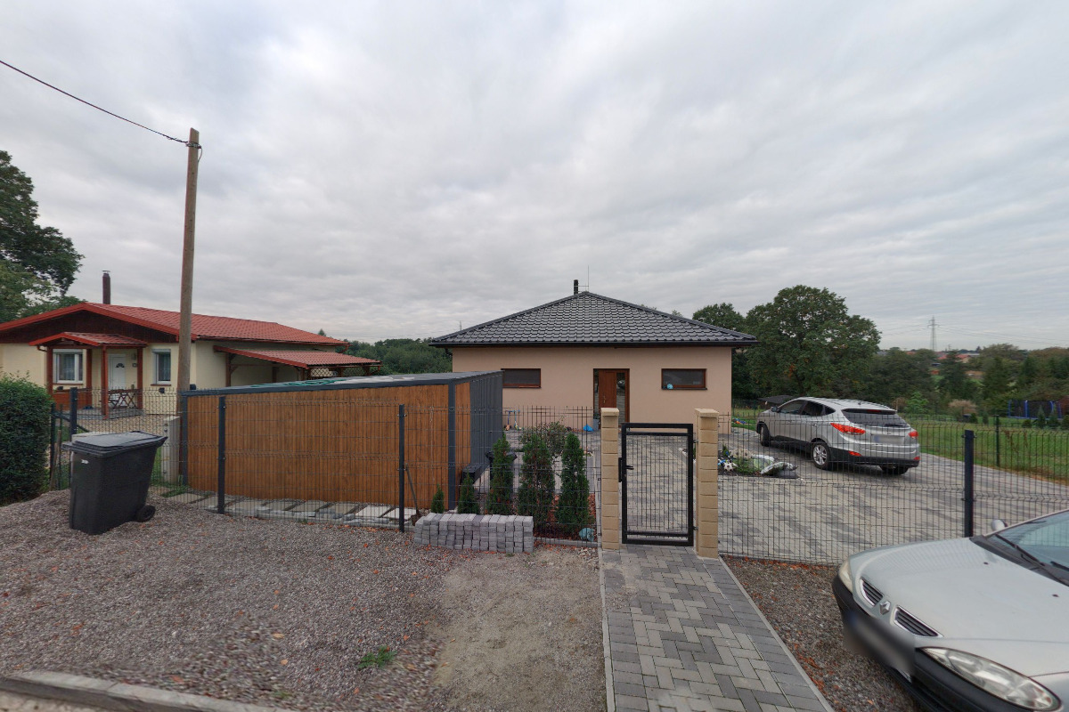 Stavník - ploty, dlažby foto 2