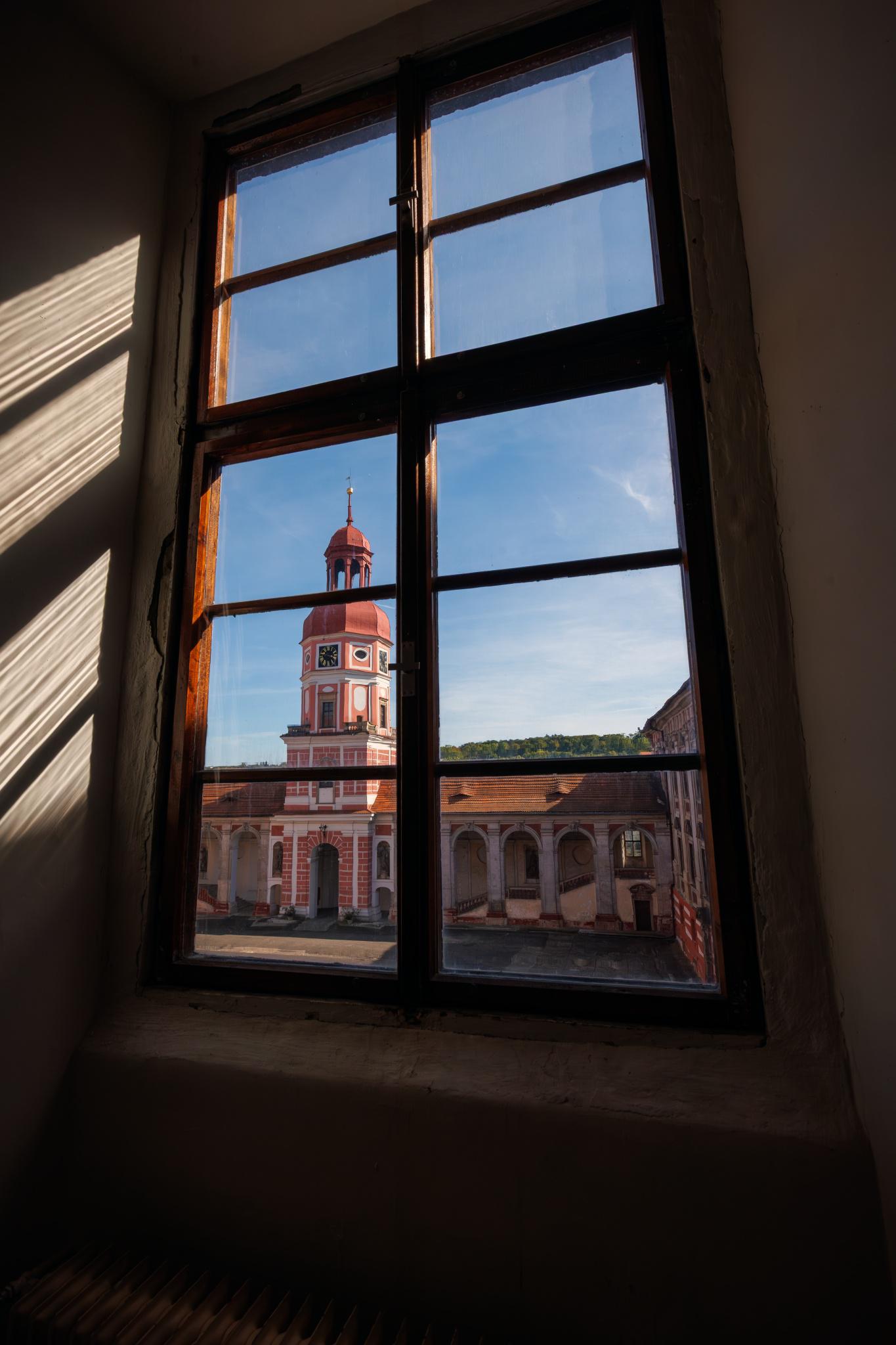 Lobkowiczký zámek a románský hrad Roudnice nad Labem foto 6