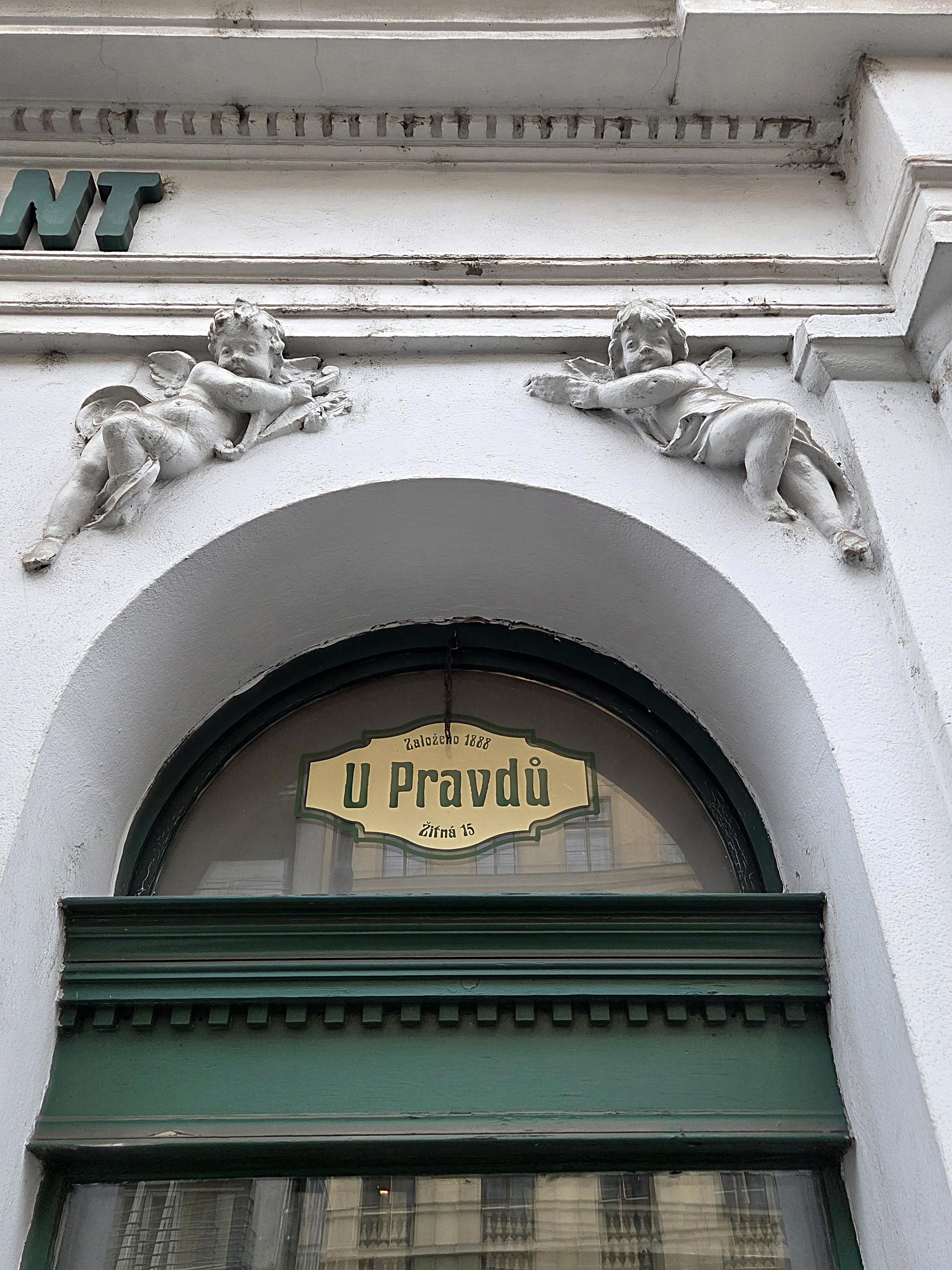 Restaurace U Pravdů foto 3
