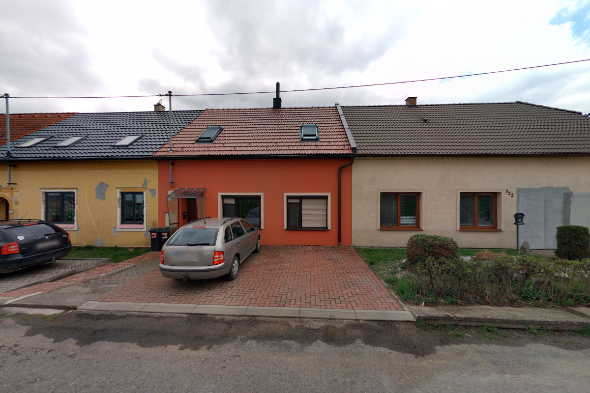 Naše ruce, váš klid
