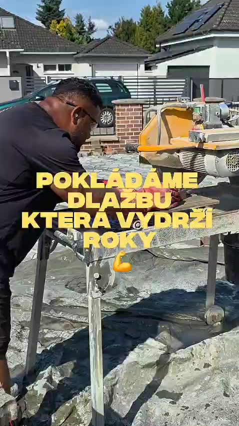 Zámkové dlažby Nikolas Tomko foto 2 (náhled videa)