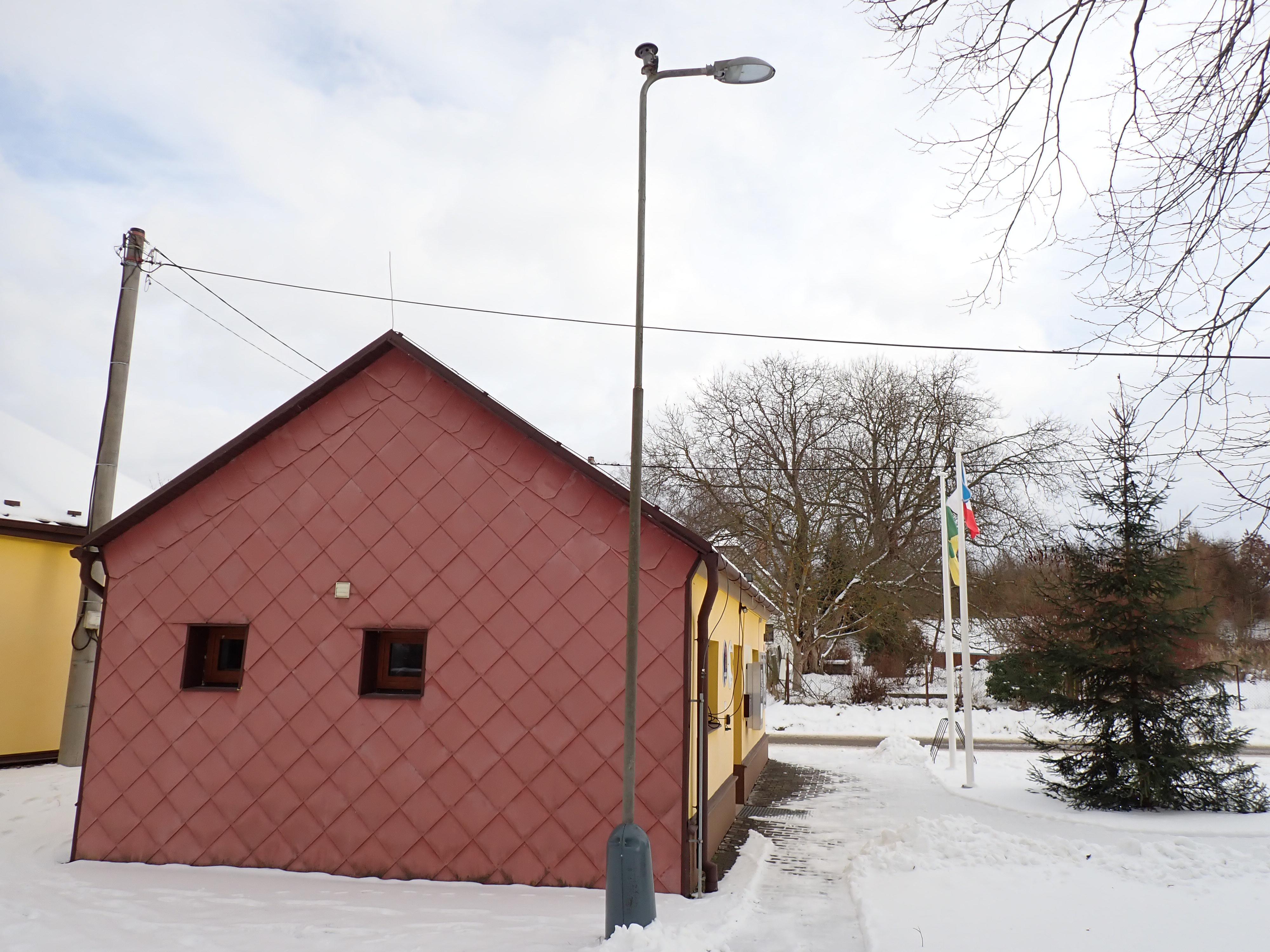 Trpík - obecní úřad foto 6