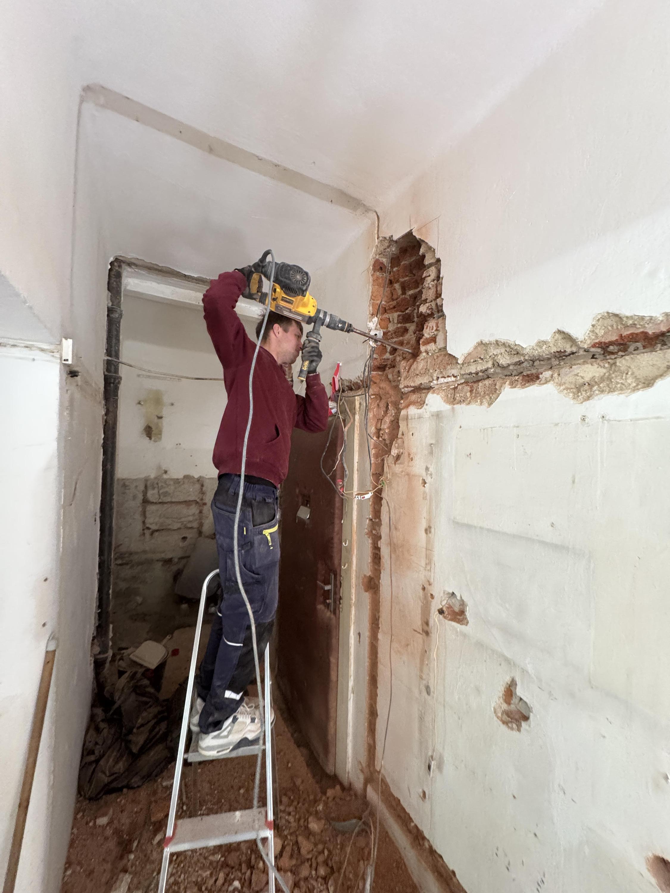 Instalatér, topenář, elektrikář - Dino Group s.r.o. foto 5