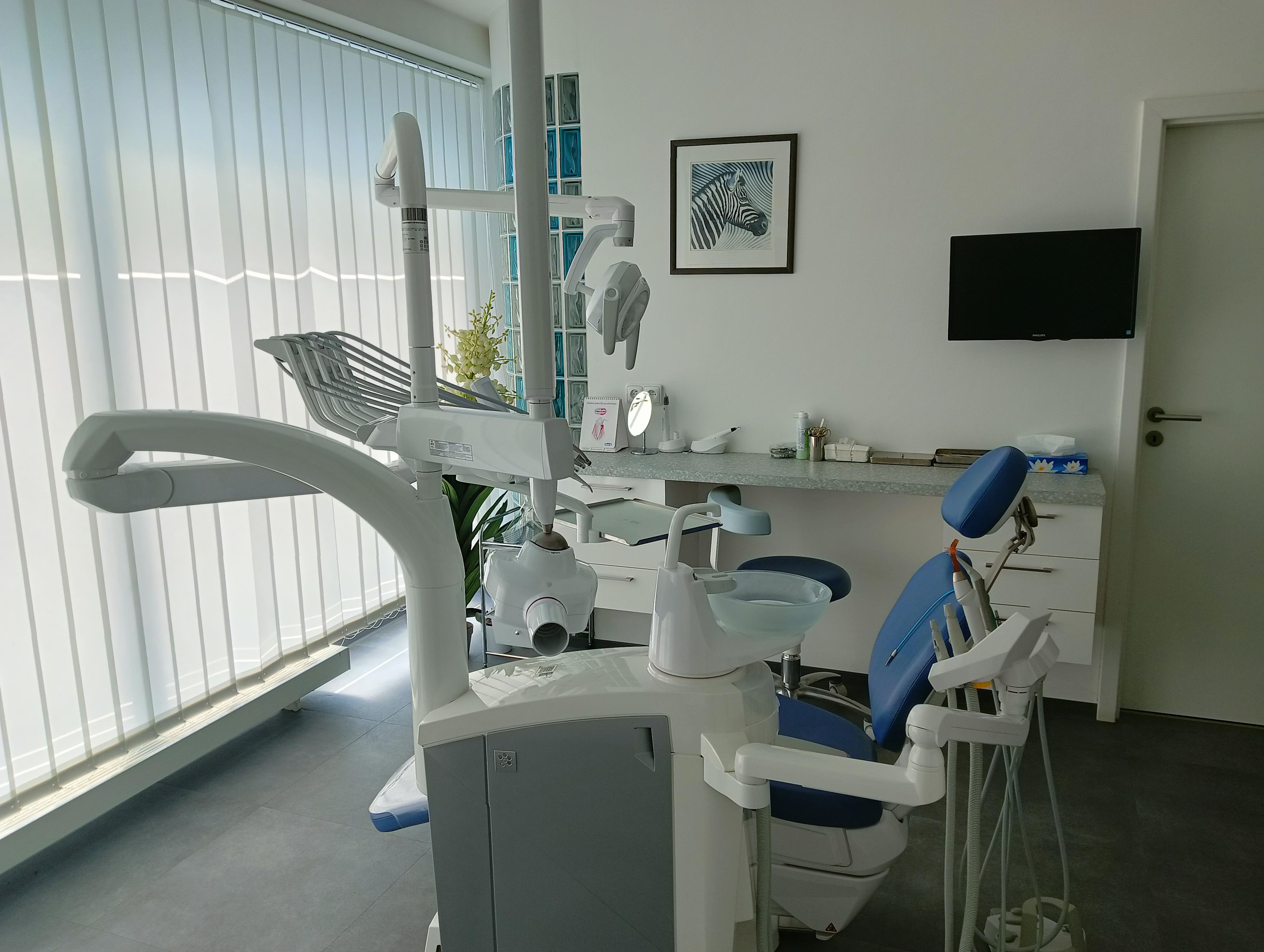 VikDent soukromá zubní praxe, s.r.o. foto 1