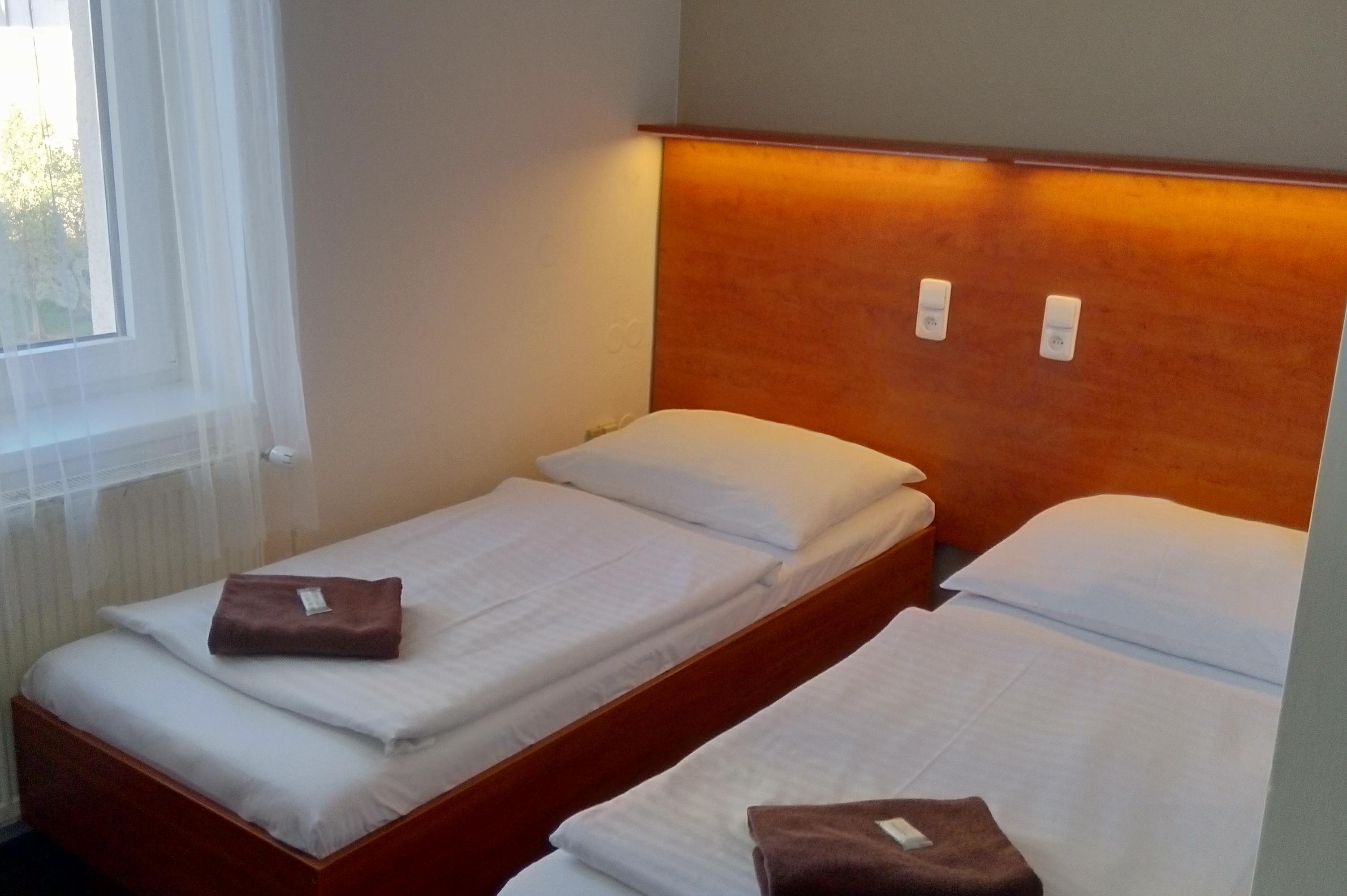 Dvoulůžkový pokoj za 1.000,-Kč / noc .