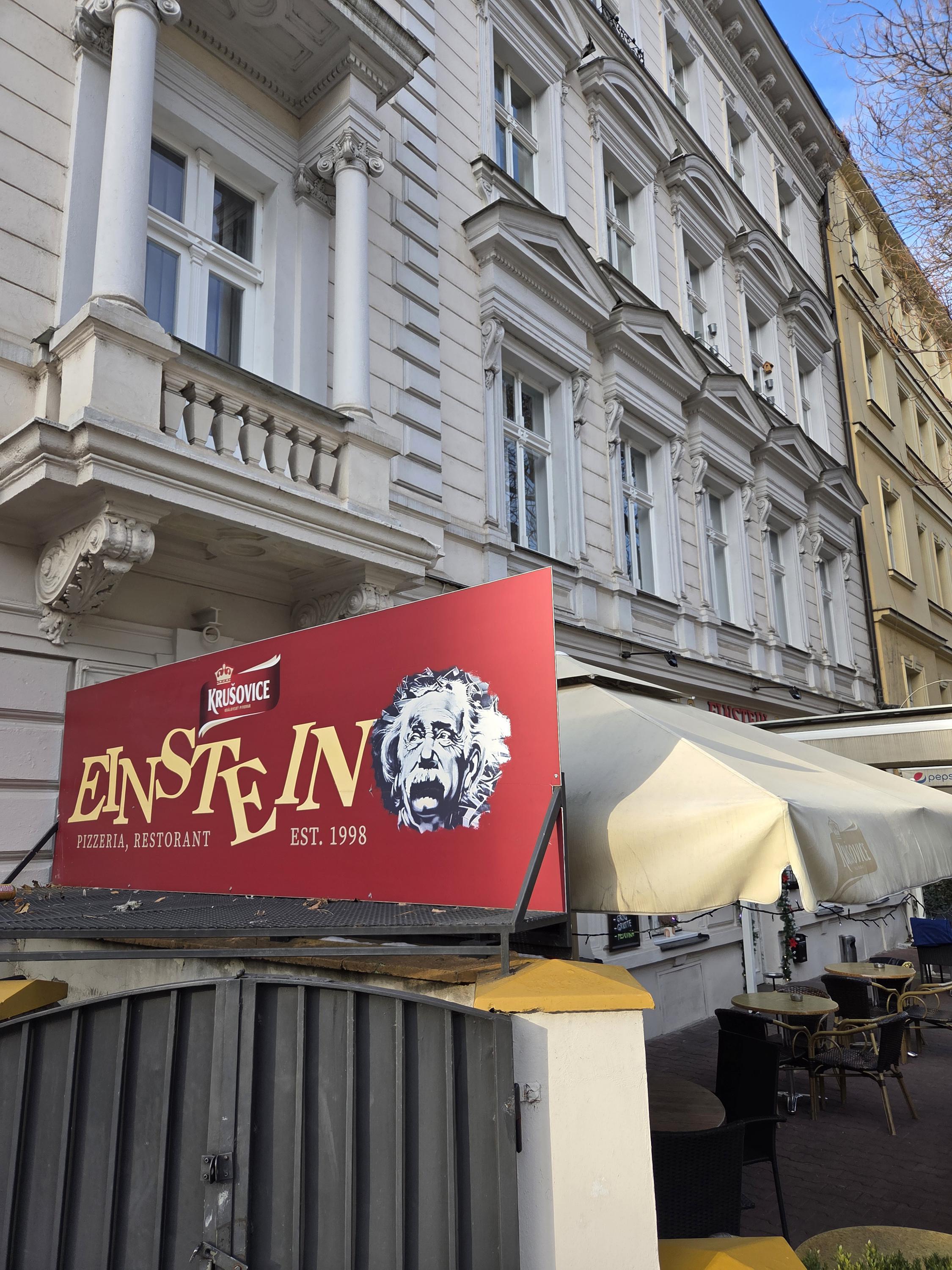 Pizza Einstein foto 2