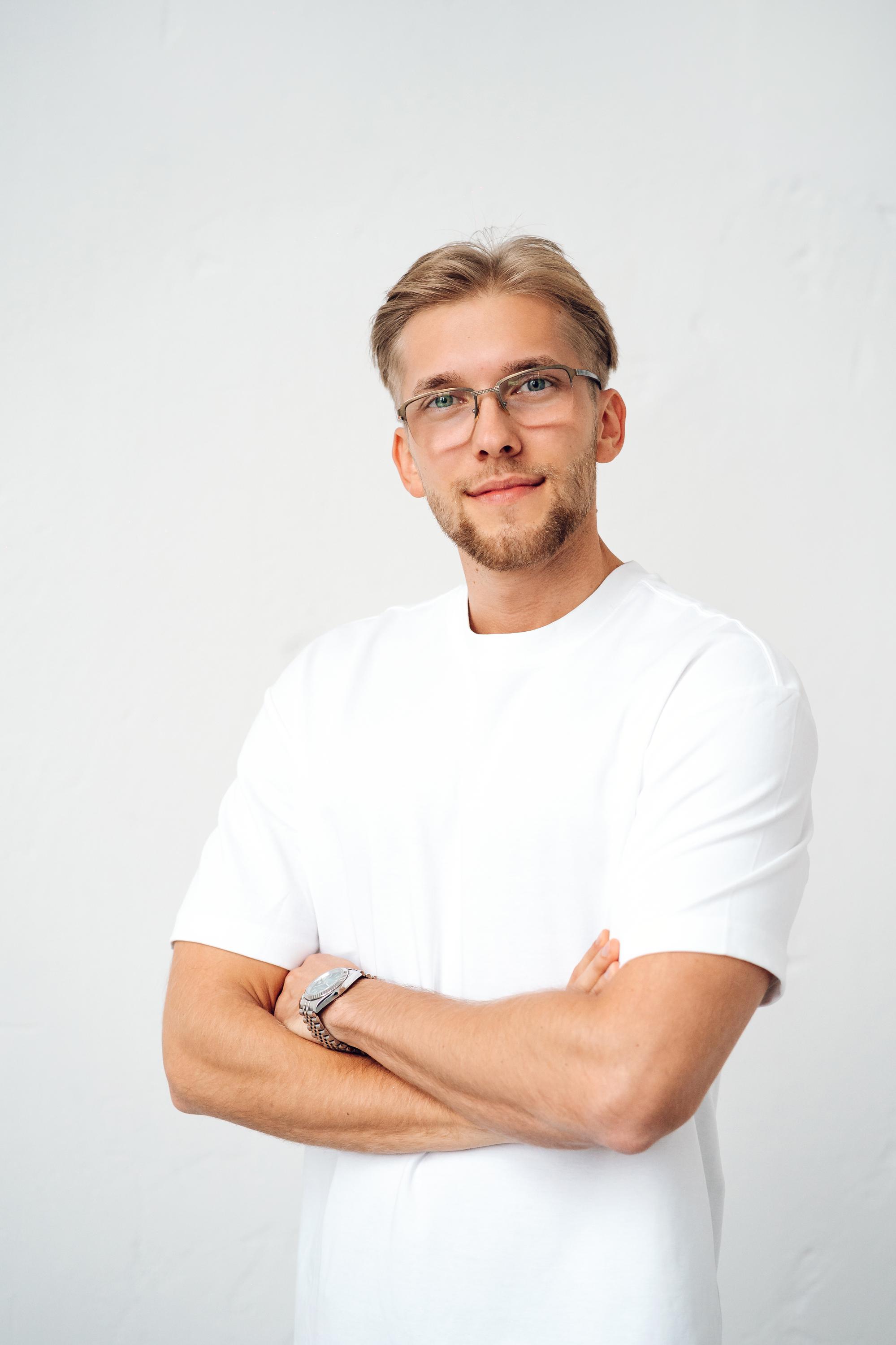 Šimon Šmíd - realitní makléř foto 2