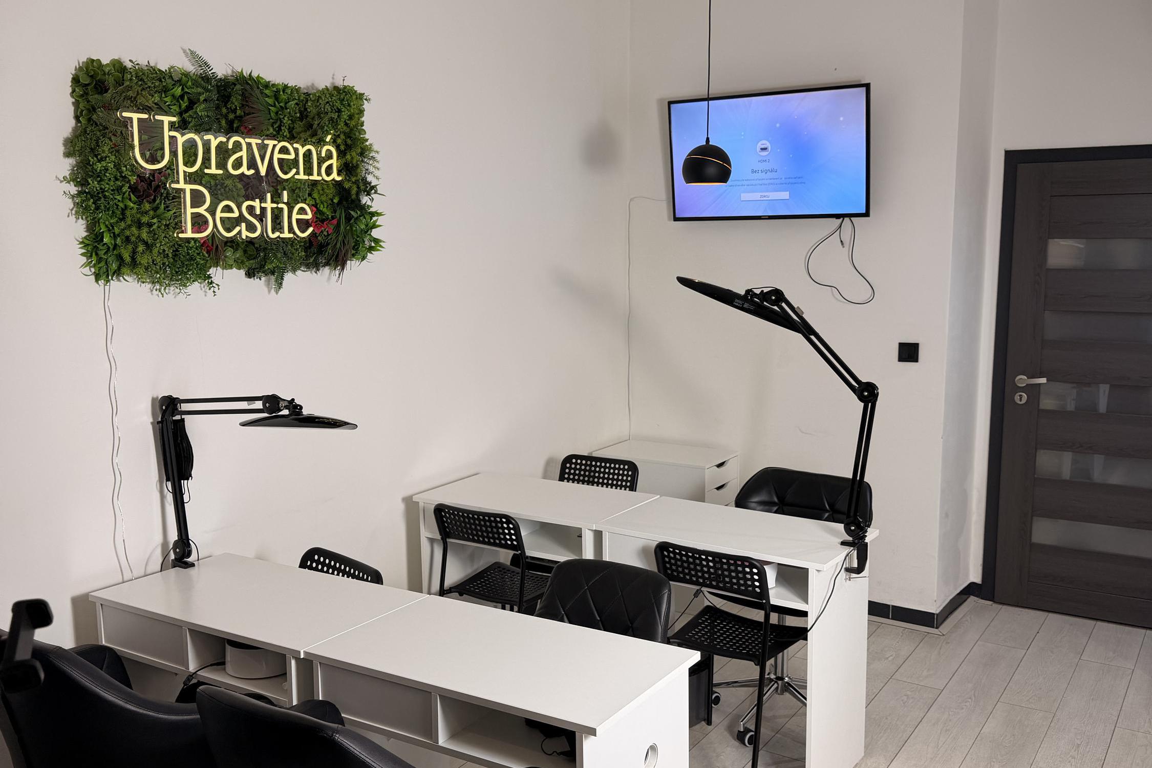 Upravená Bestie School