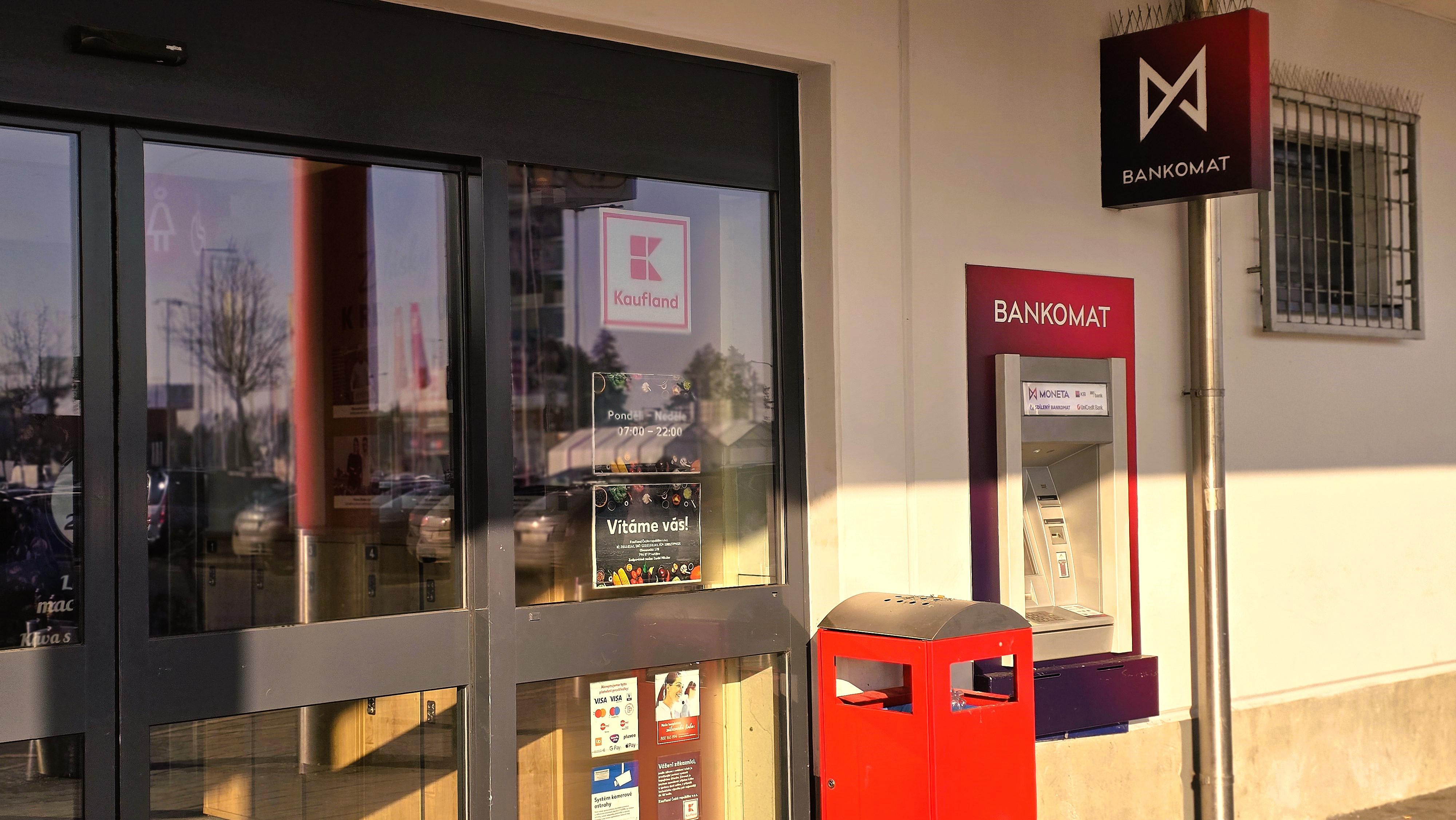 Bankomat MONETA Money Bank foto 2