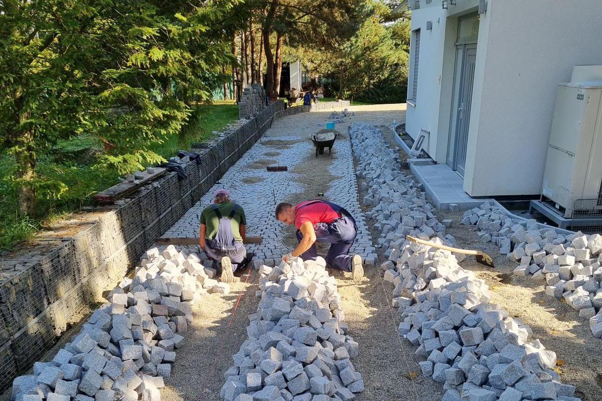 MAHOVSKÝ Group, s.r.o.