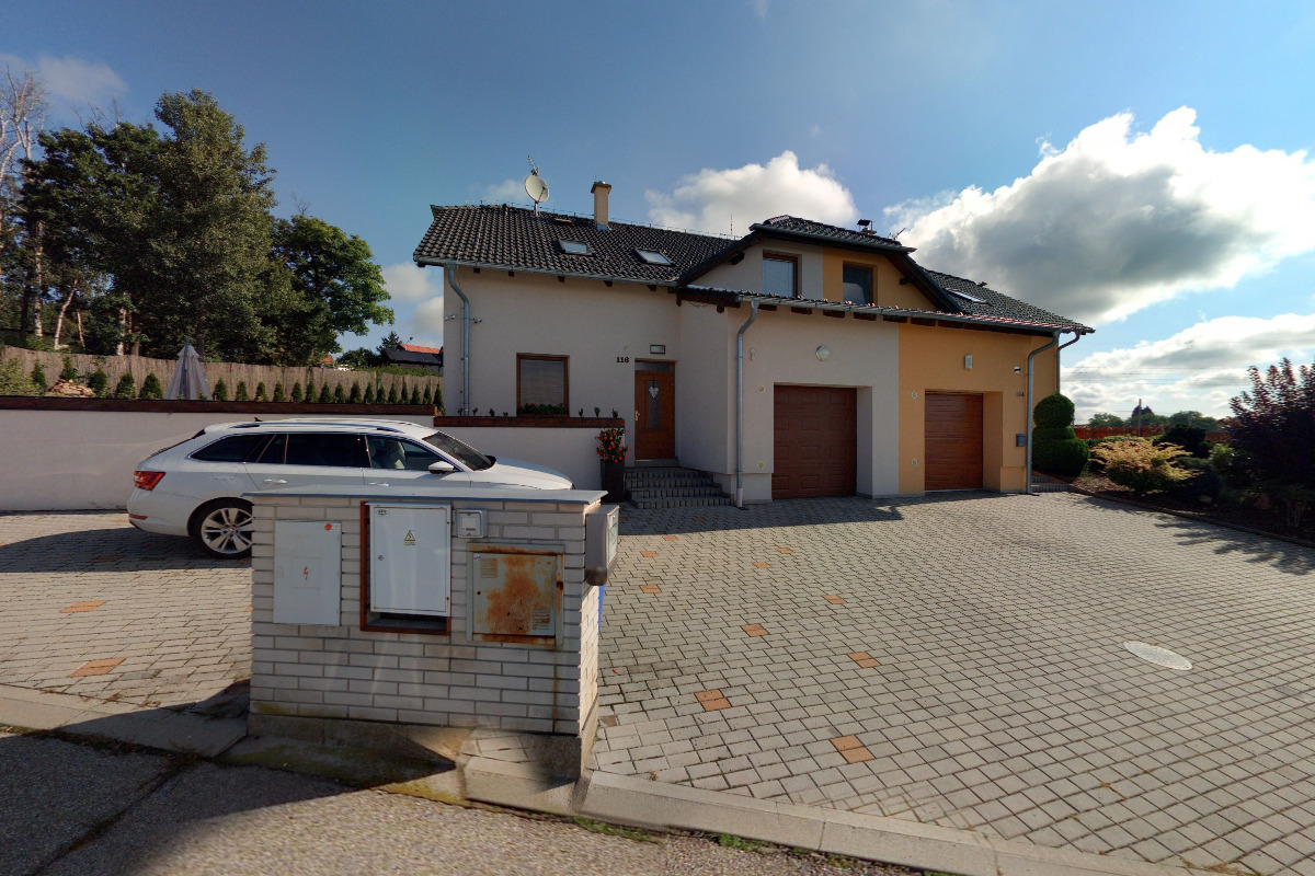 Realitní makléřka Ivana Szepová