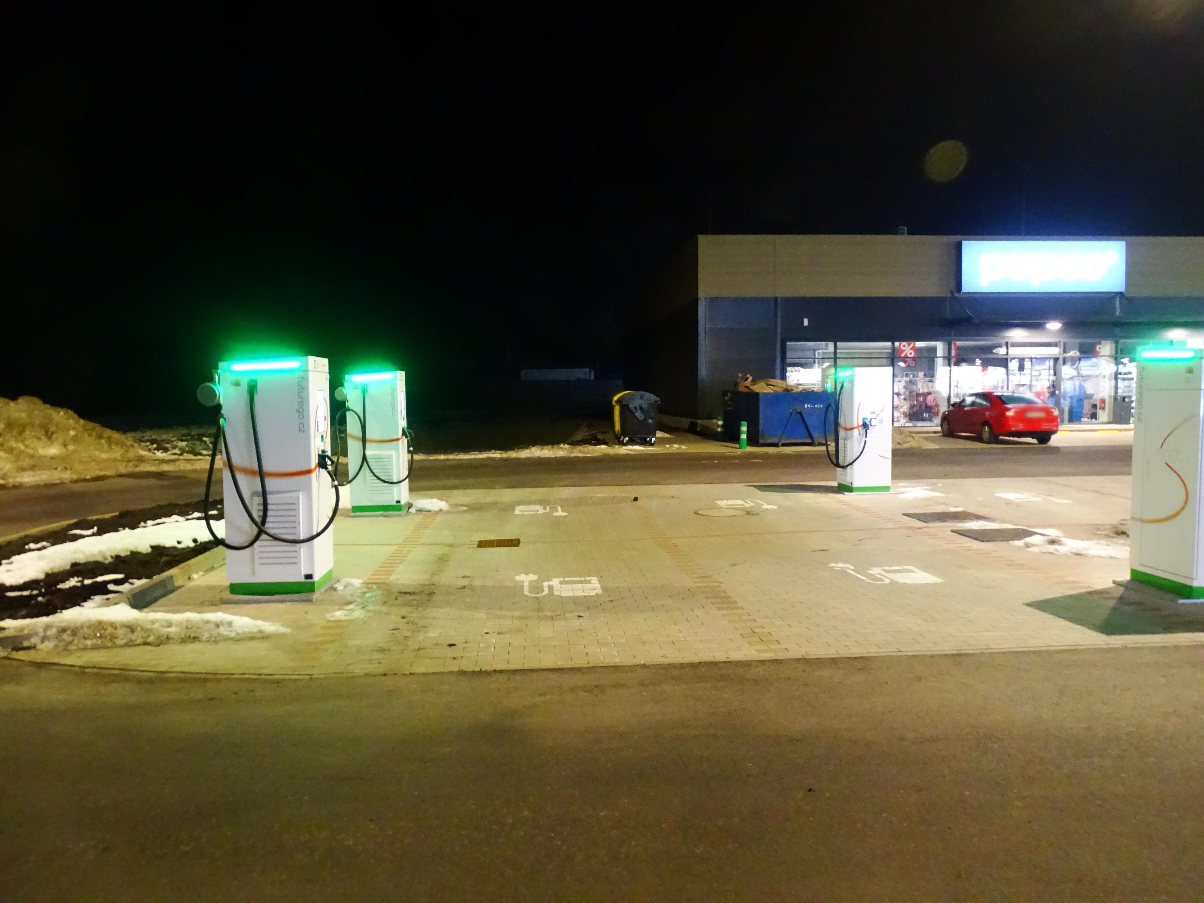 Dobíjecí stanice ČEZ foto 4