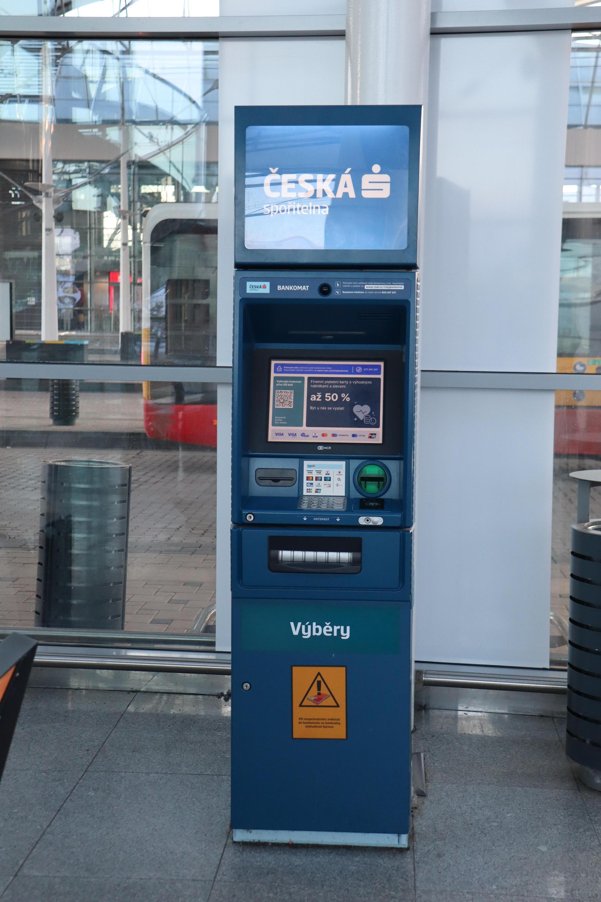 Bankomat České spořitelny foto 2