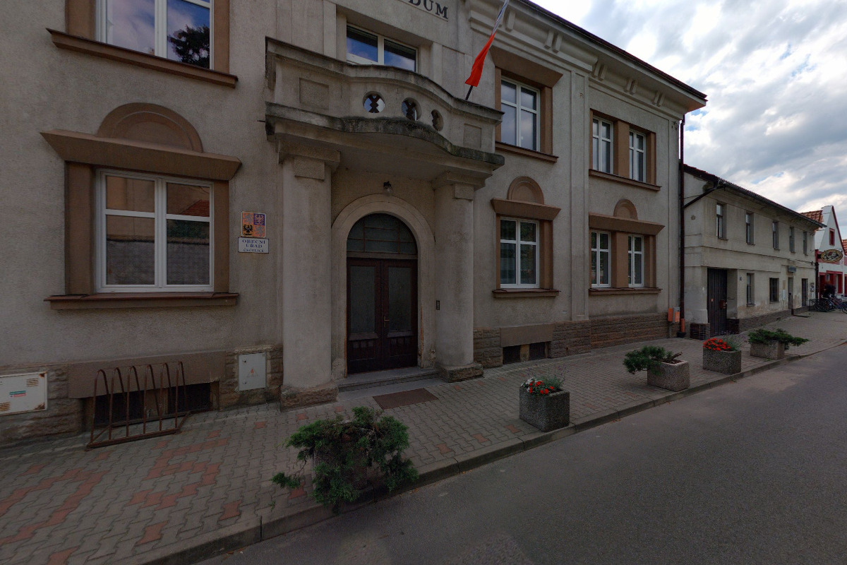 Čečelice - obecní úřad foto 2