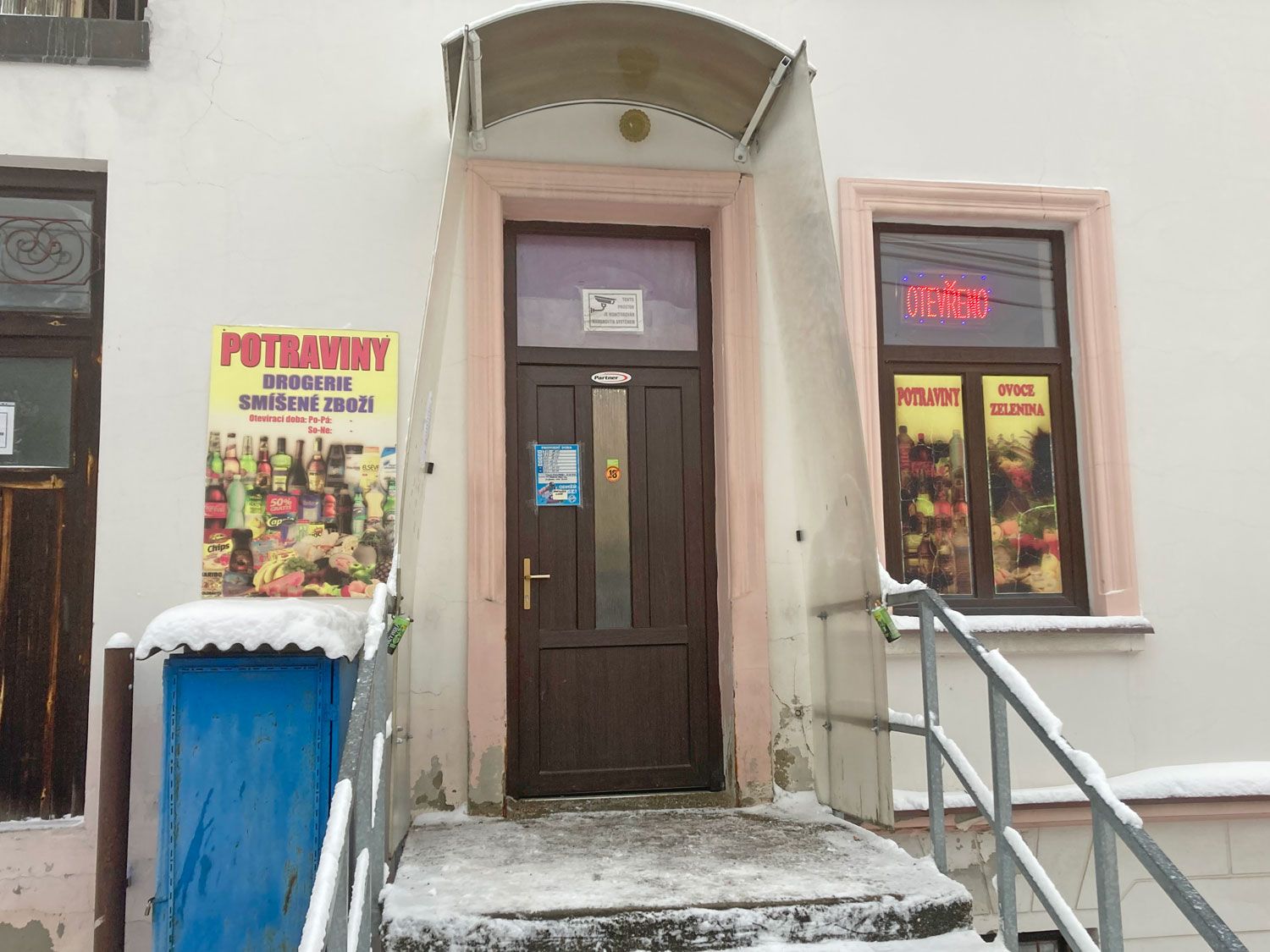 Potraviny Horská 24