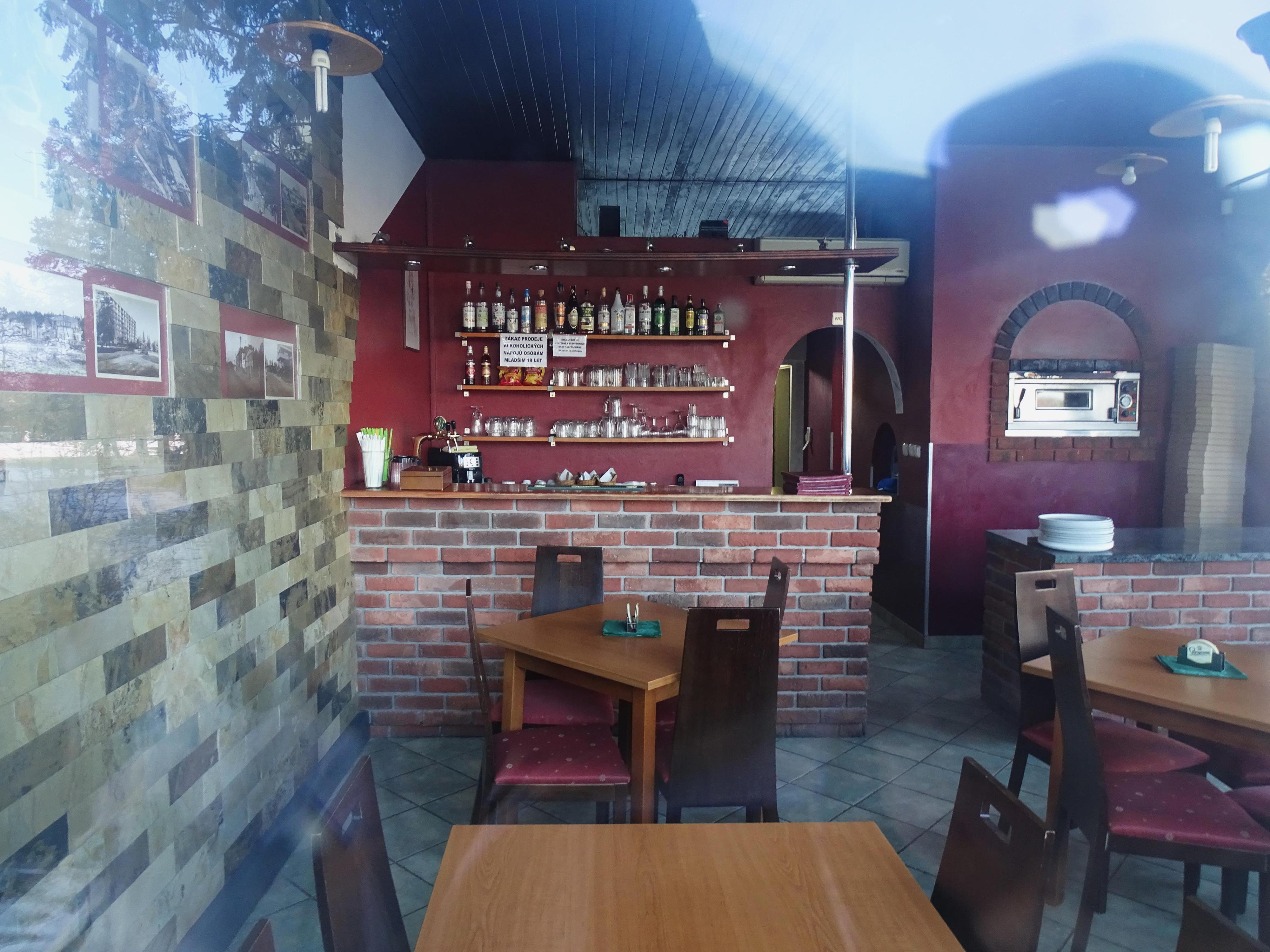 Pizzerie Piazza foto 5