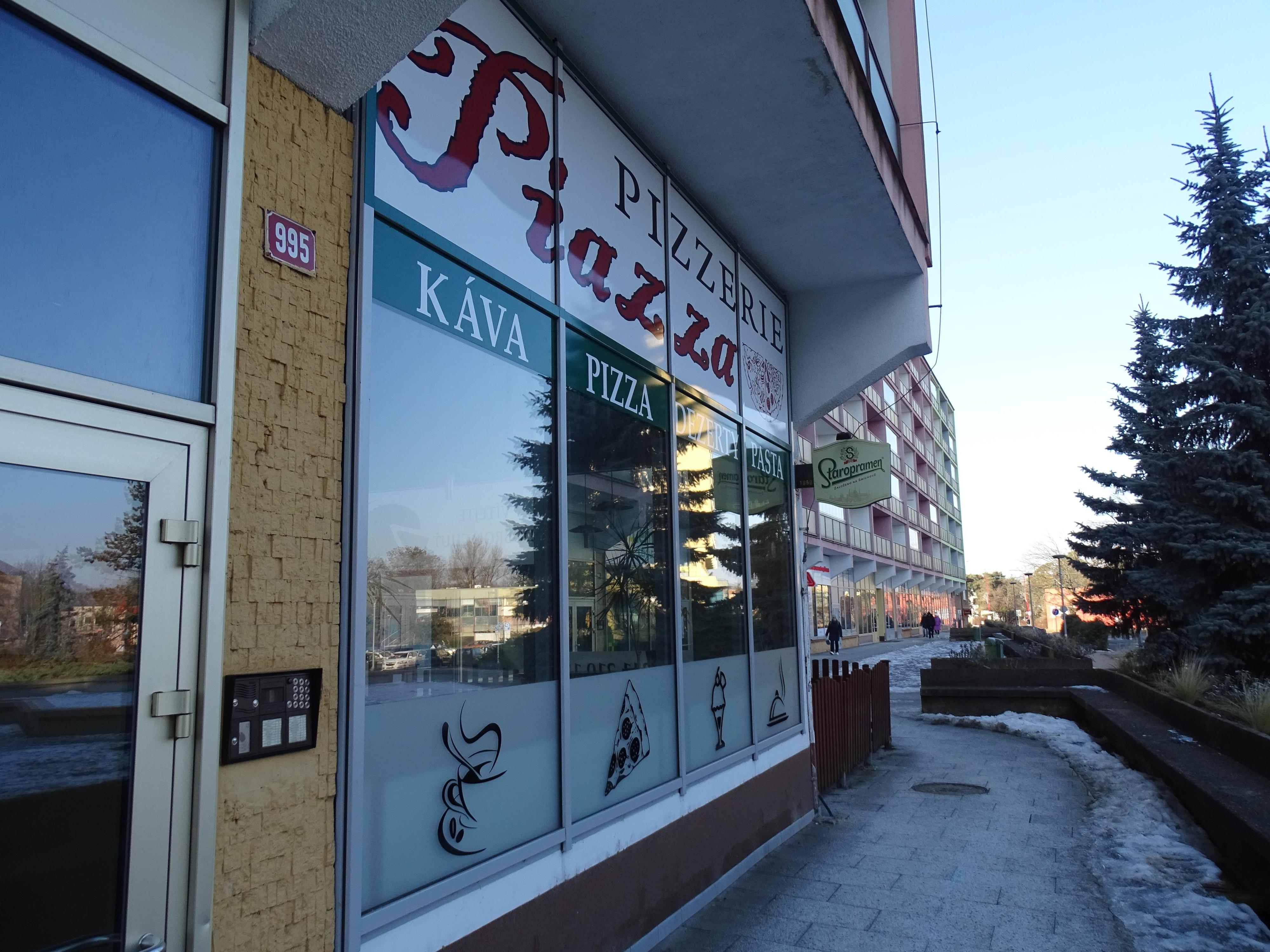 Pizzerie Piazza foto 4