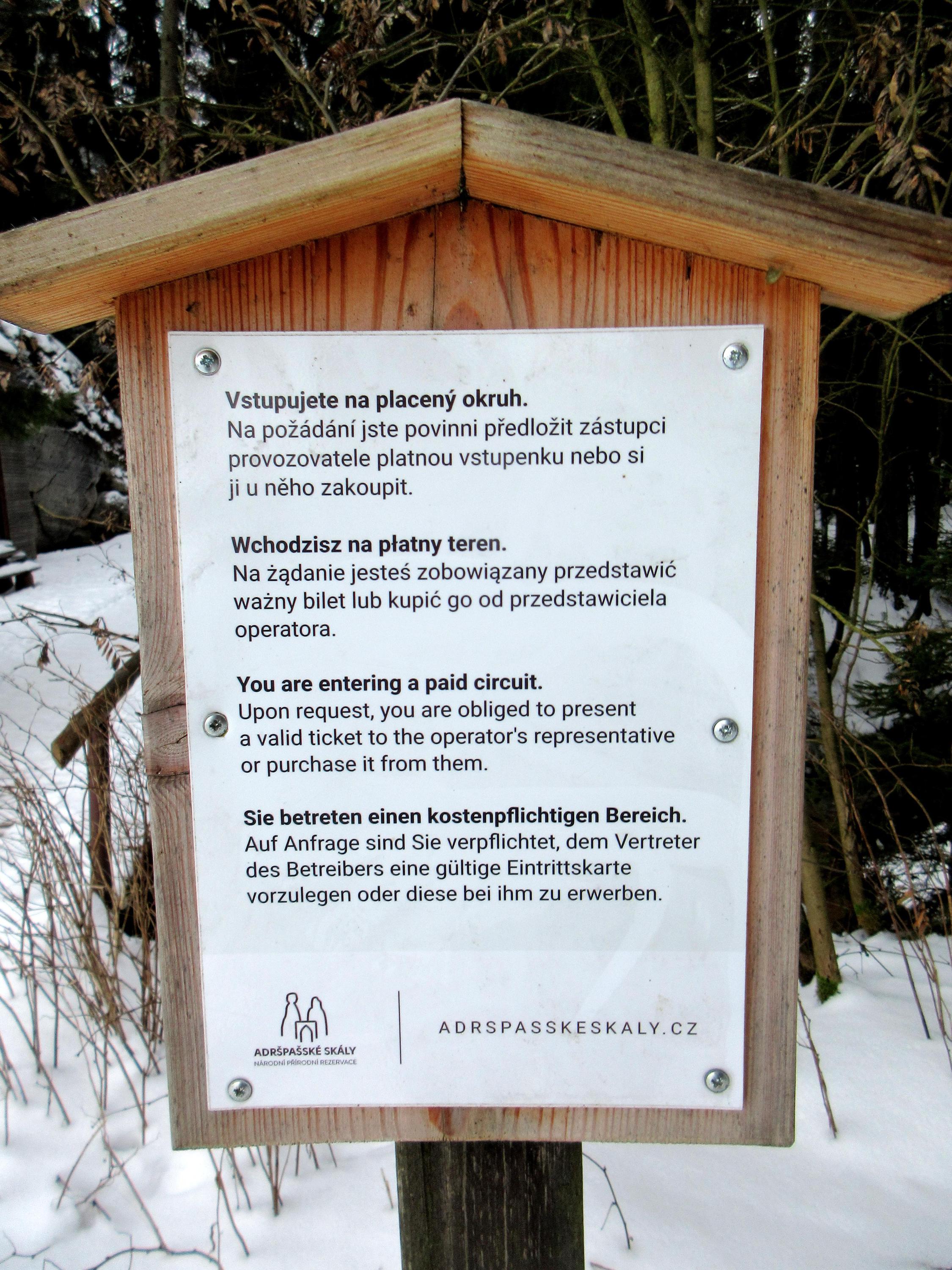 Občerstvení pod skalami foto 5