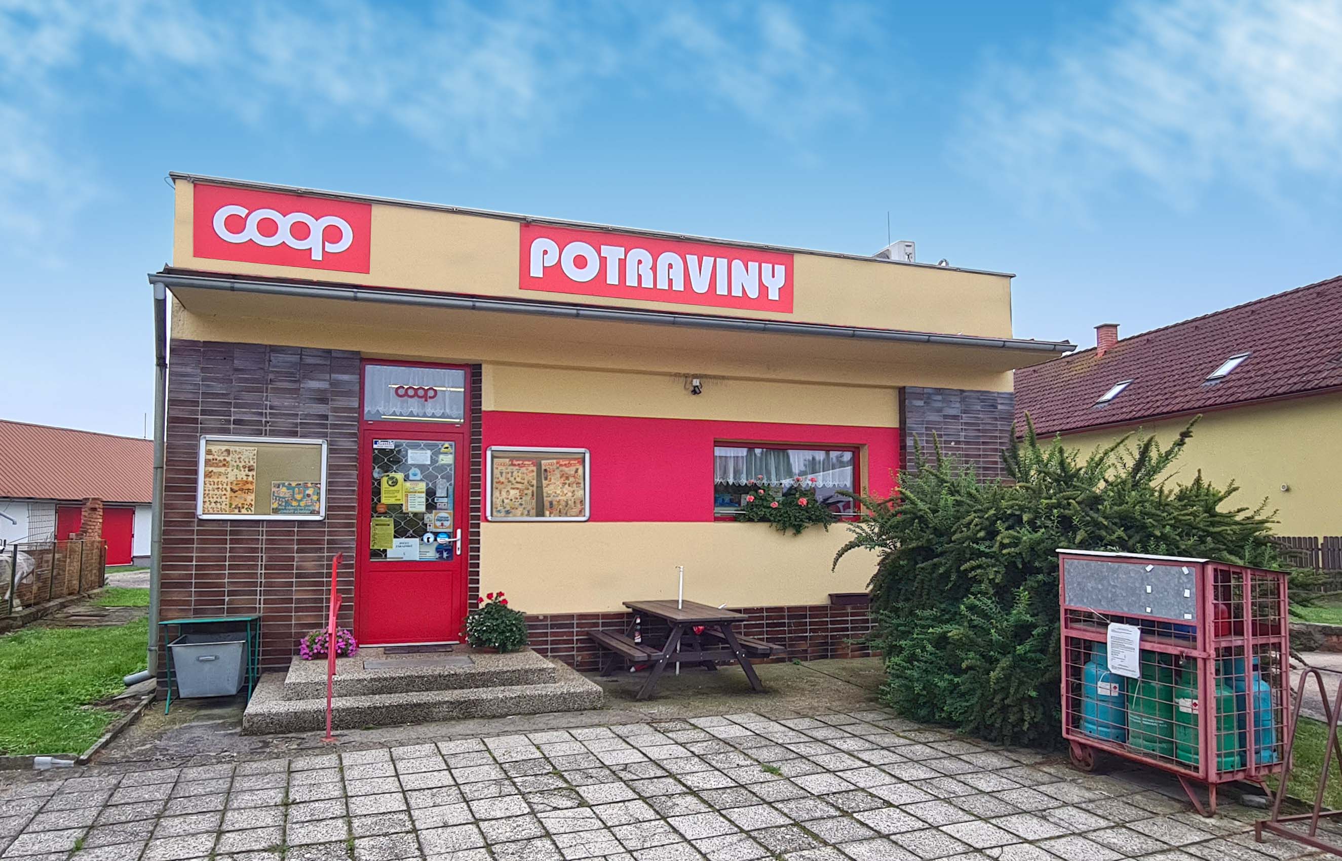 Jednota, spotřební družstvo Nová Paka - COOP foto 2