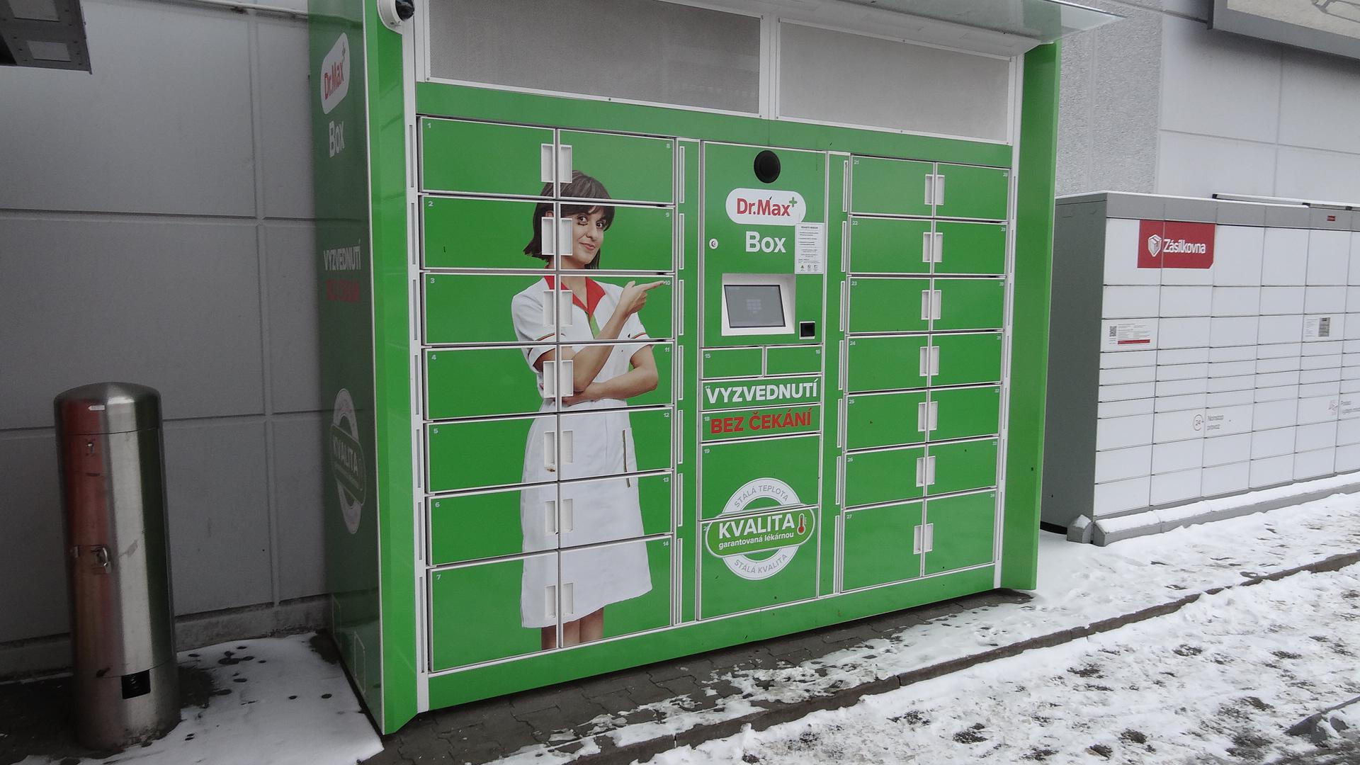Dr. Max - výdejní box