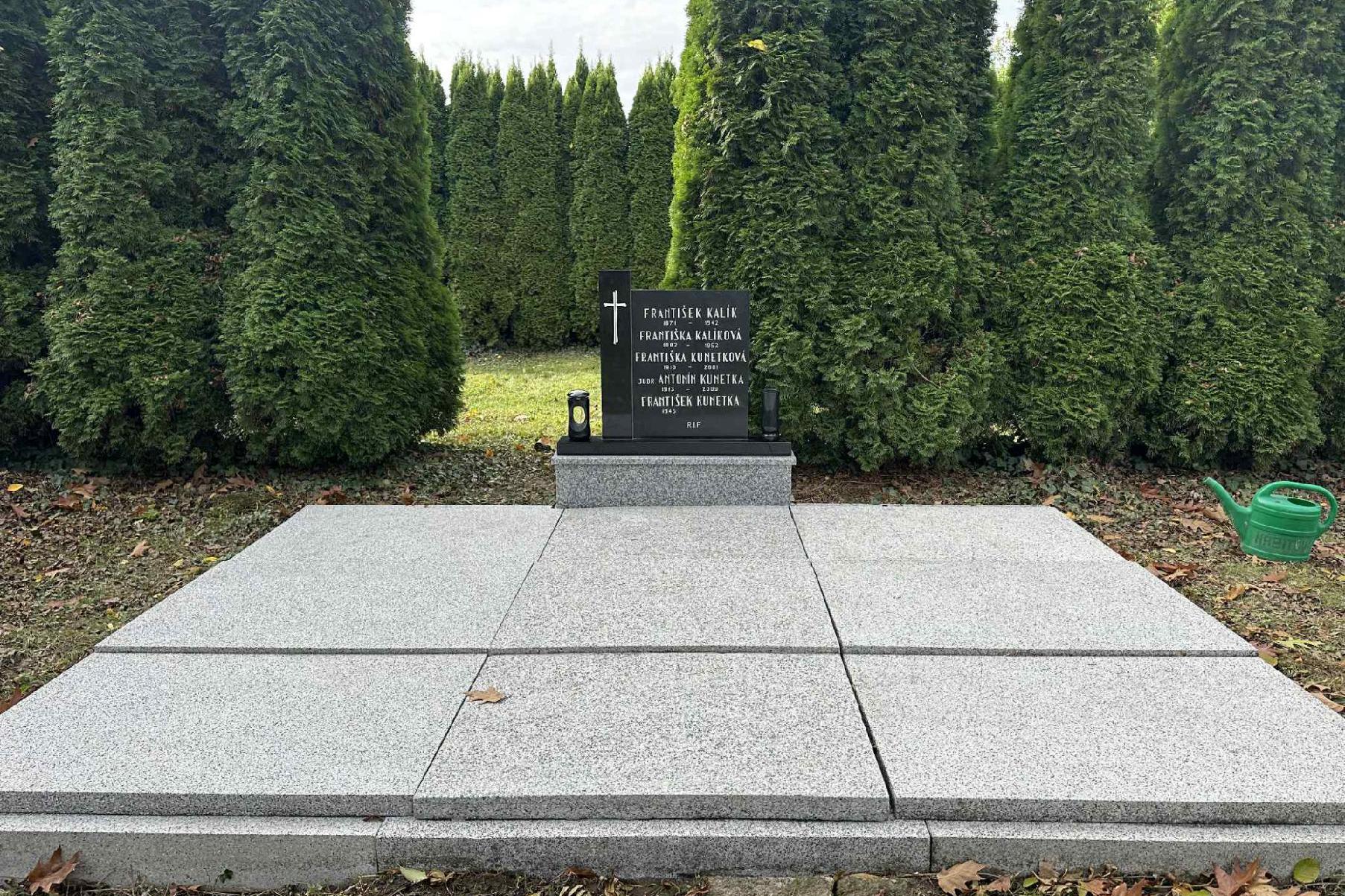 Čištění starších pomníků