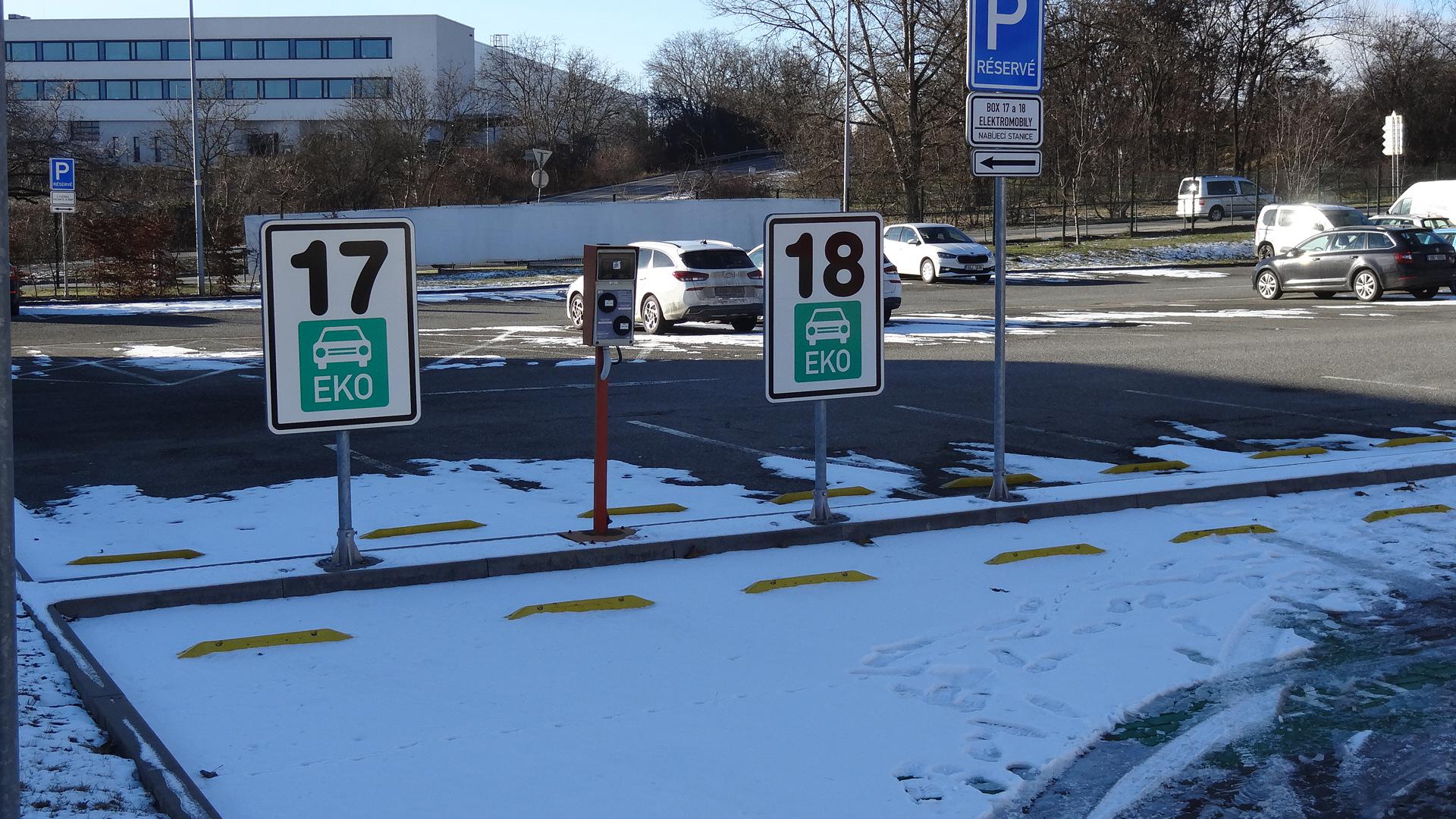 EVSELECT s.r.o. - Nabíjecí stanice foto 2