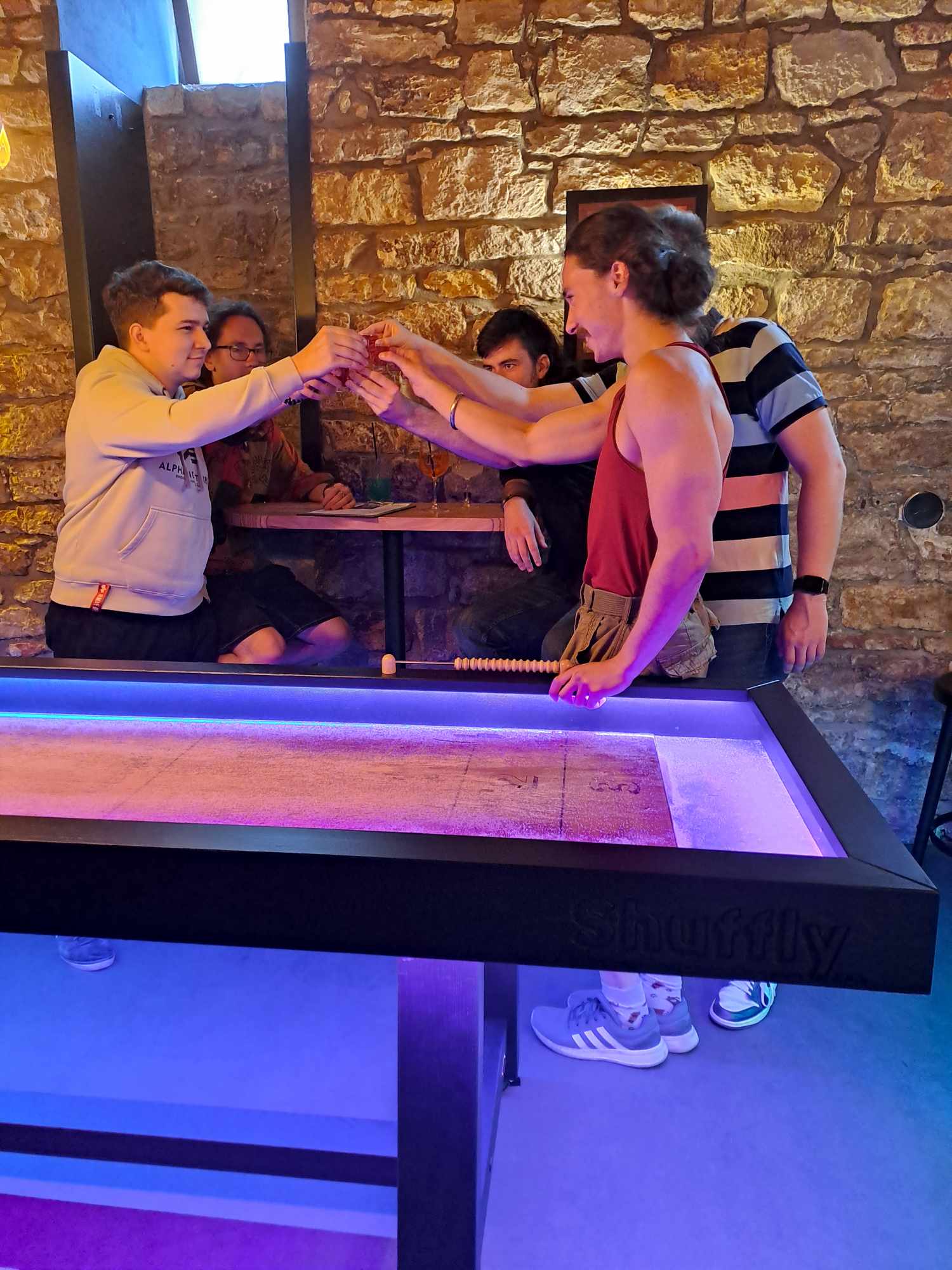 Crew Bar Prague foto 4