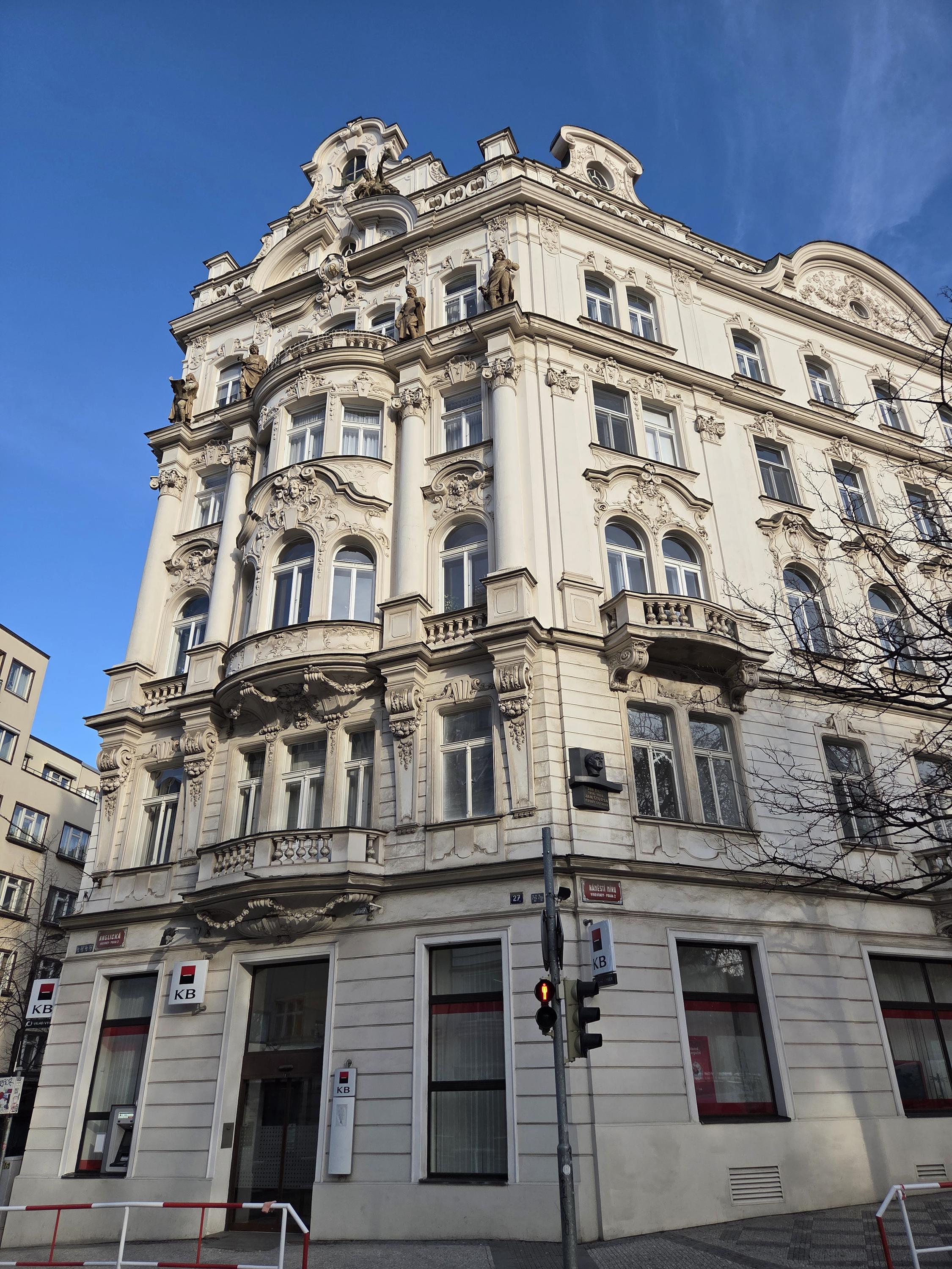 Komerční banka, a.s. foto 3