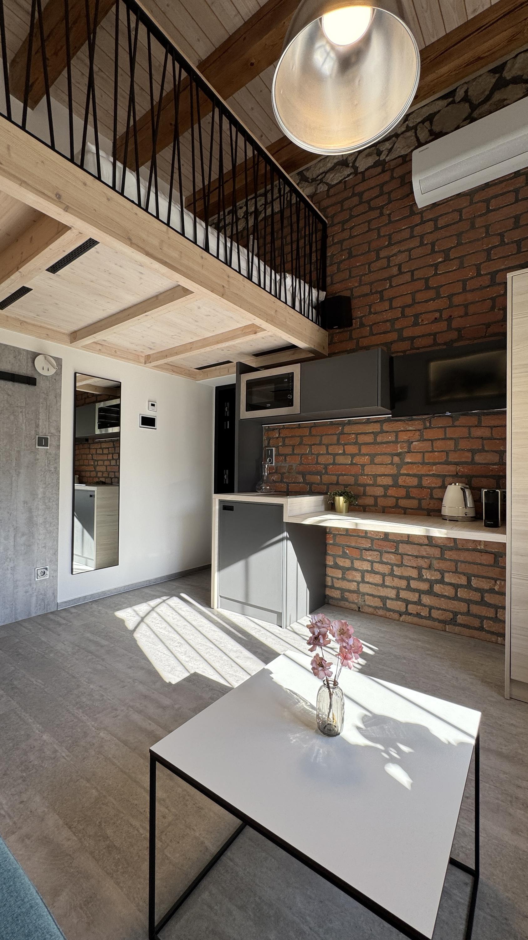 Ubytování ve vodárenské věži - navezi.cz foto 4