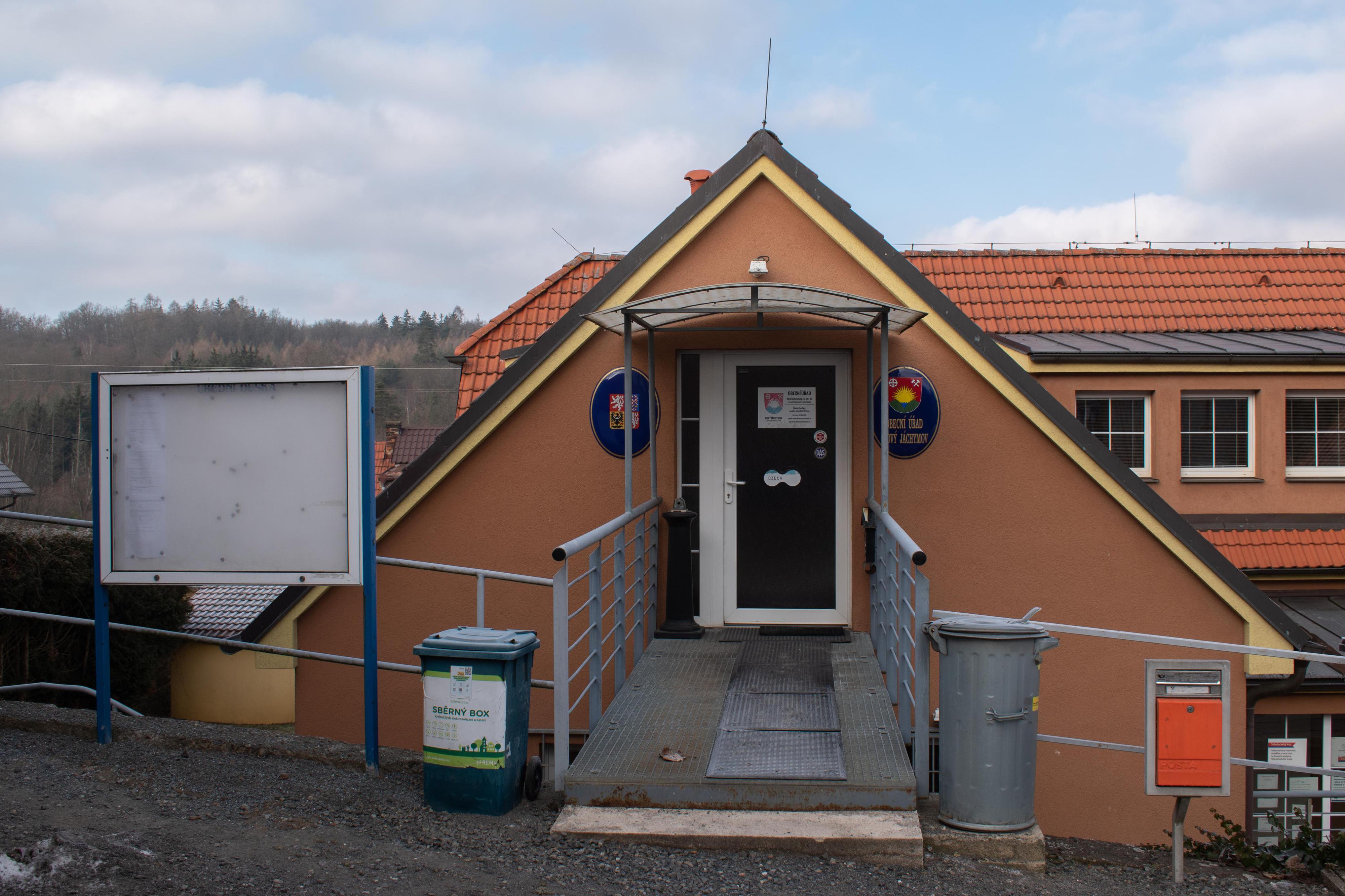 Nový Jáchymov - obecní úřad foto 4