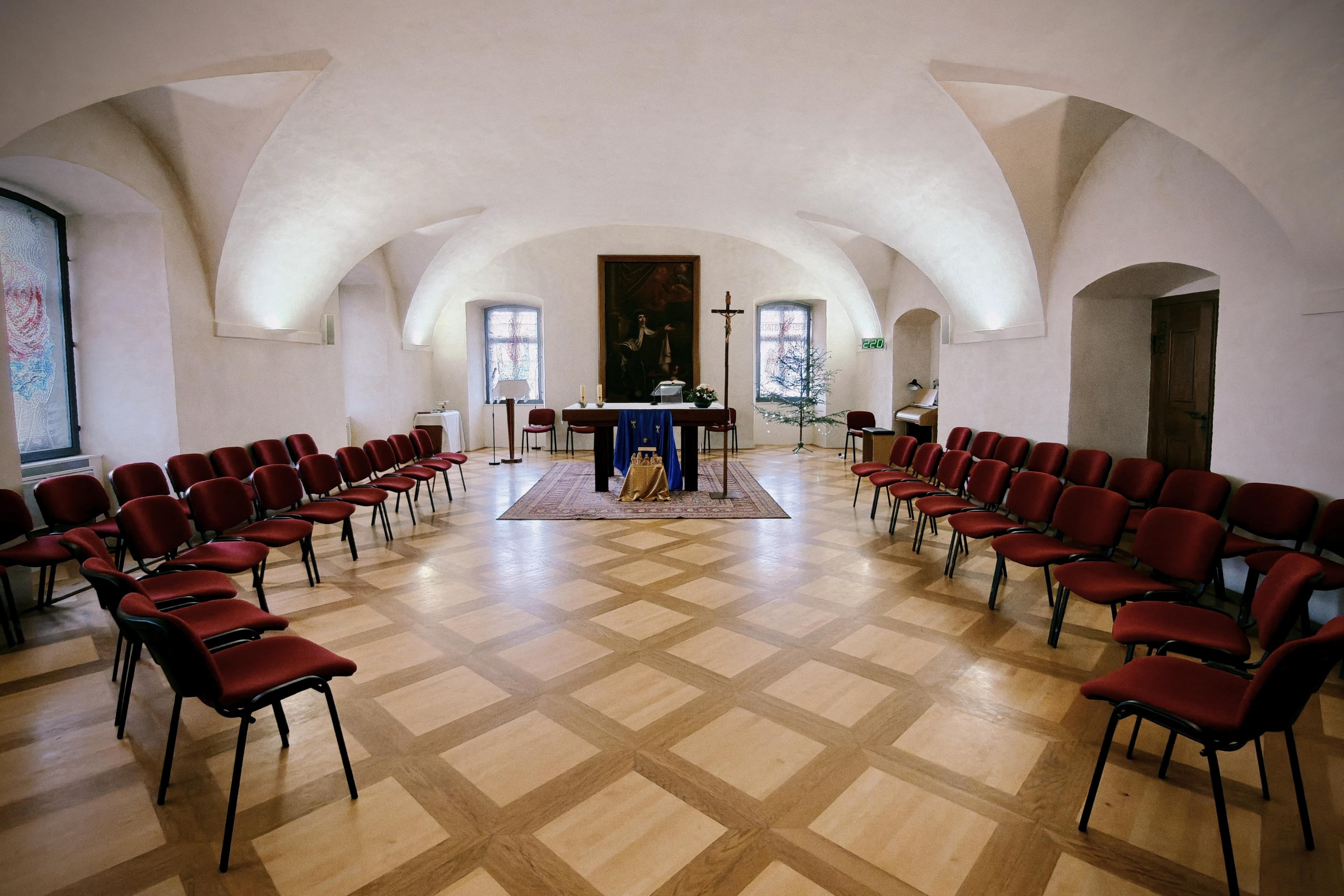 Klášter Nejsvětější Trojice Řádu bosých karmelitánů foto 5