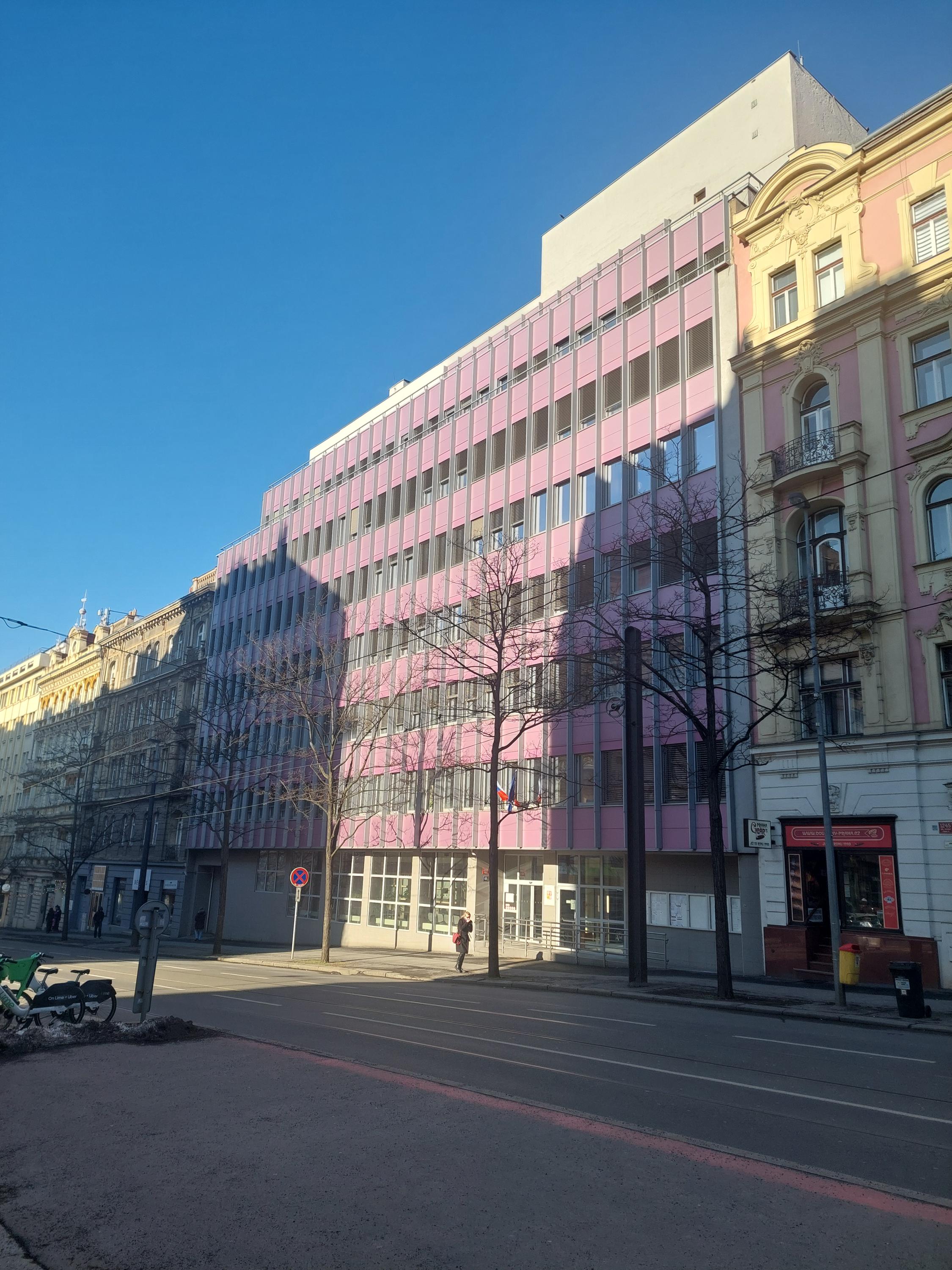 Finanční úřad pro hlavní město Prahu - Územní pracoviště pro Prahu 2 foto 3