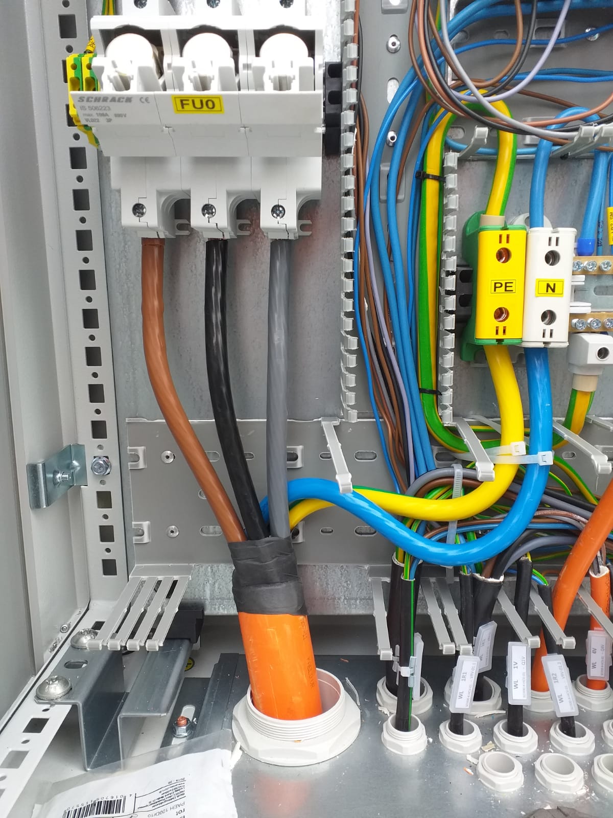 Elektrikář Mach foto 2