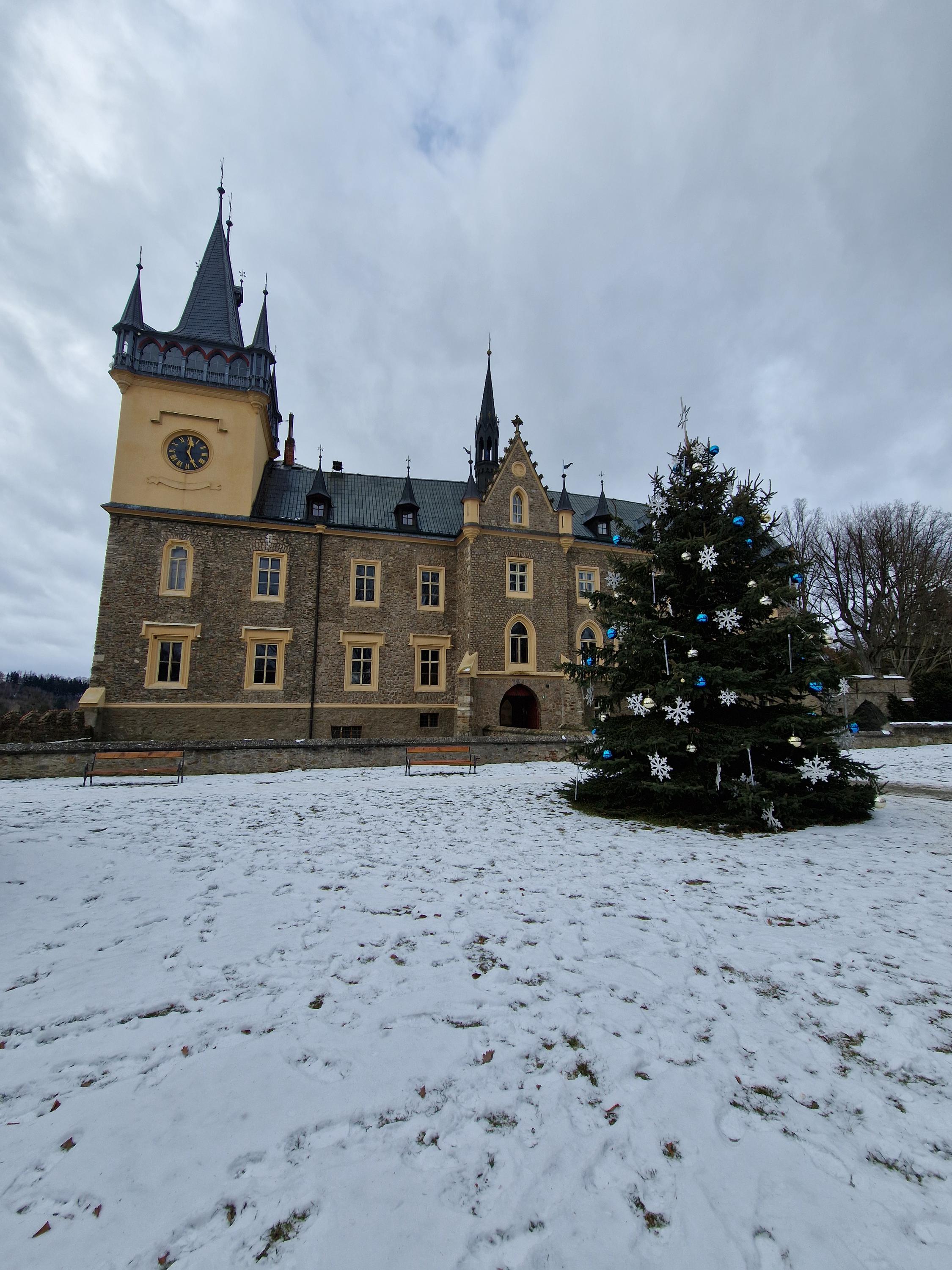 Zruč nad Sázavou - městský úřad foto 3